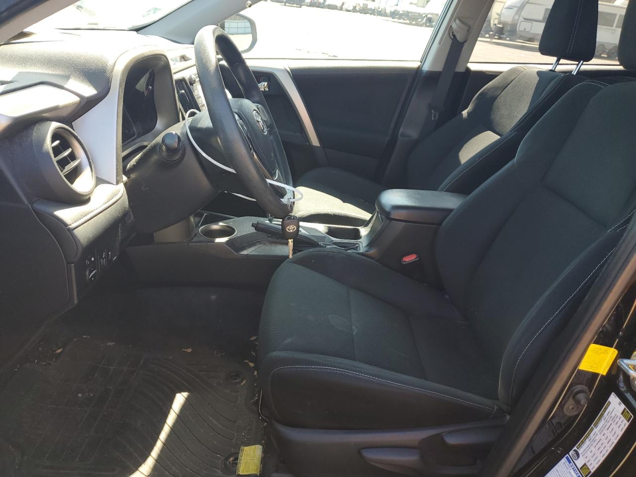 2015 Toyota Rav4 Xle Черный vin: 2T3RFREV1FW240239