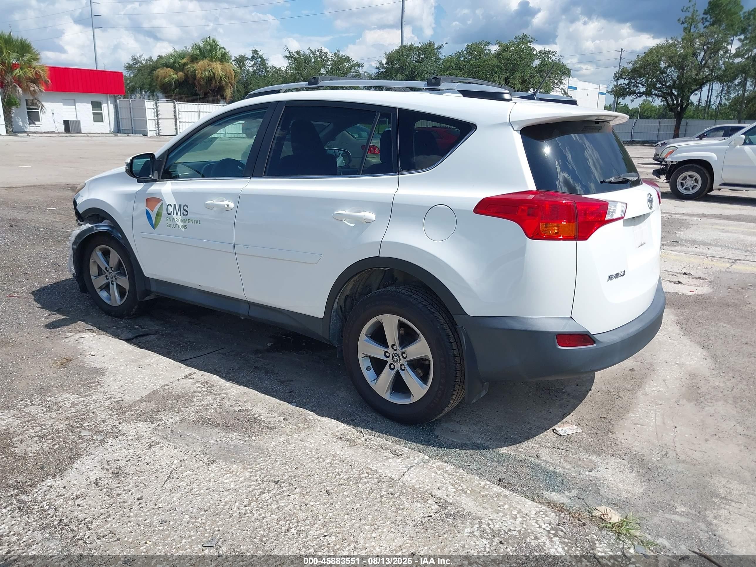 2015 Toyota Rav4 Xle White vin: 2T3RFREV1FW247997