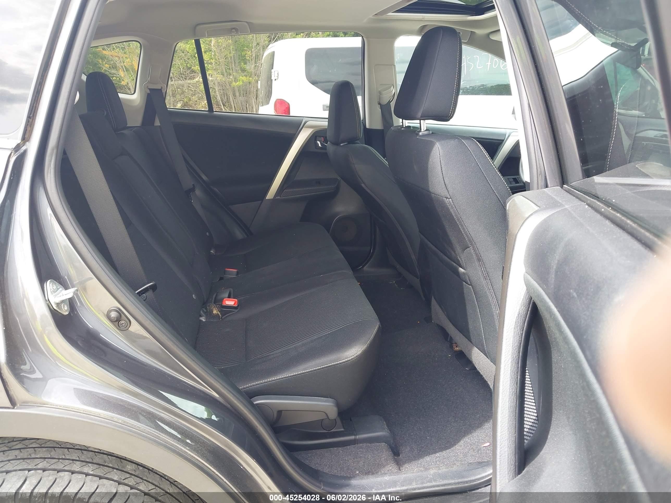 2015 Toyota Rav4 Xle Gray vin: 2T3RFREV1FW265349
