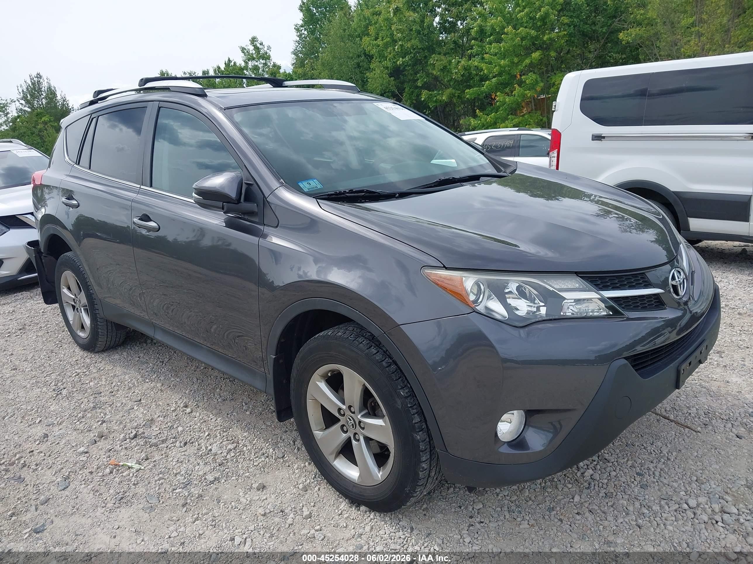 2015 Toyota Rav4 Xle Gray vin: 2T3RFREV1FW265349