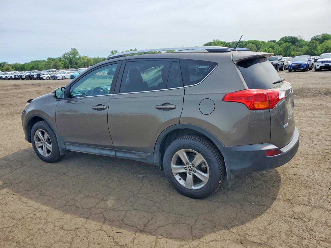 2015 Toyota Rav4 Xle Brown vin: 2T3RFREV1FW303985