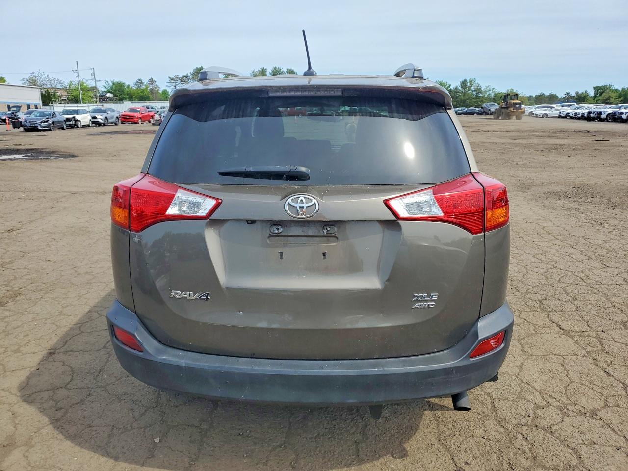 2015 Toyota Rav4 Xle Brown vin: 2T3RFREV1FW303985