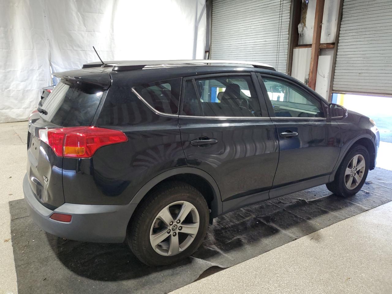 2015 Toyota Rav4 Xle Черный vin: 2T3RFREV1FW326571