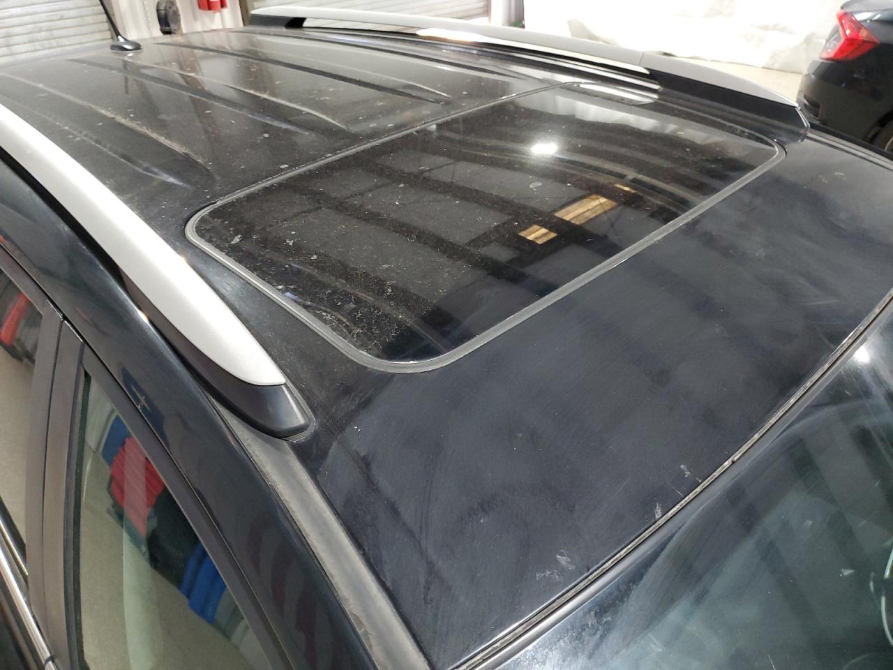 2015 Toyota Rav4 Xle Черный vin: 2T3RFREV1FW326571 Damage: Roof Panel, Heavy Scratch, 1 To 2 Inches