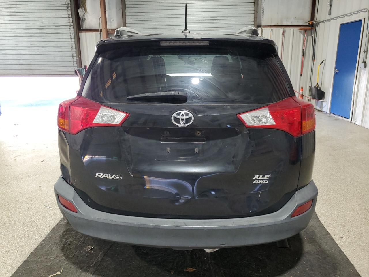 2015 Toyota Rav4 Xle Черный vin: 2T3RFREV1FW326571 Damage: Lift Gate, Severe Damage, Replacement Required
