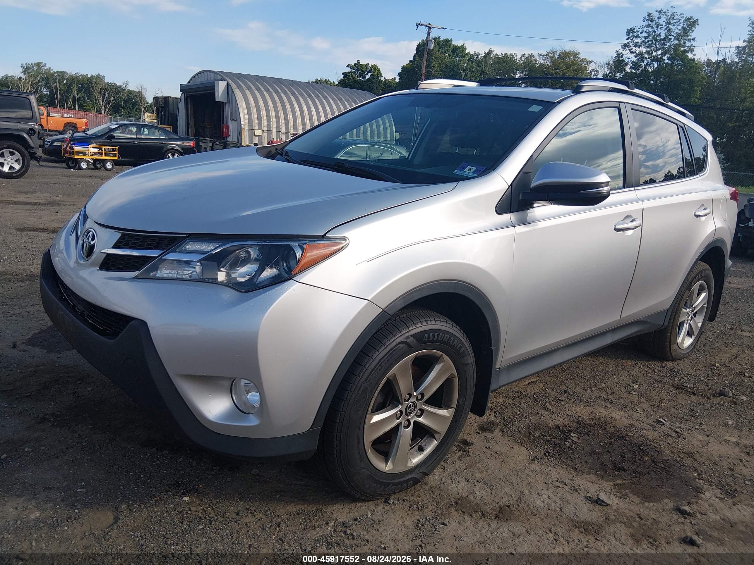 2015 Toyota Rav4 Xle Silver vin: 2T3RFREV1FW328272