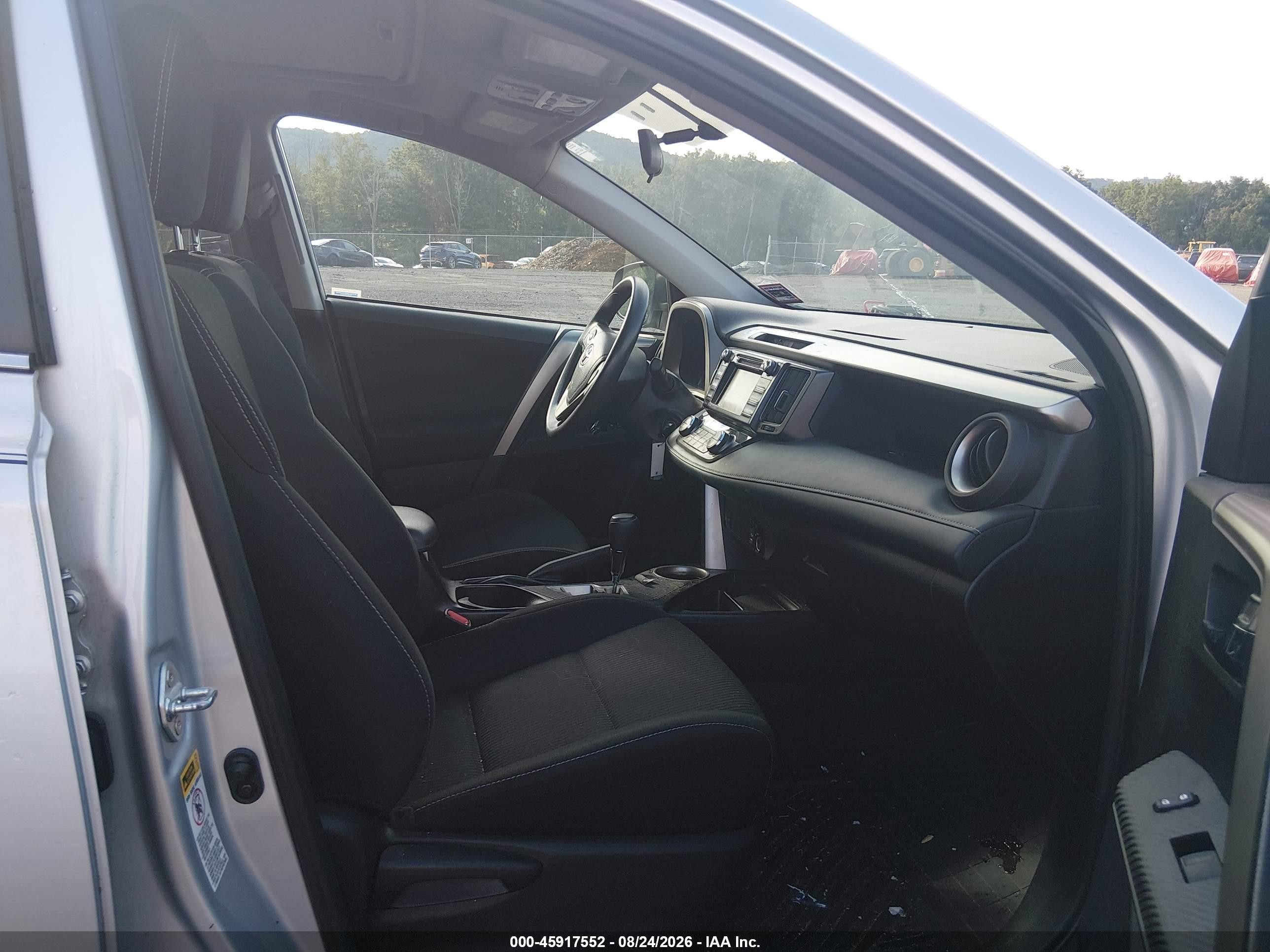 2015 Toyota Rav4 Xle Silver vin: 2T3RFREV1FW328272