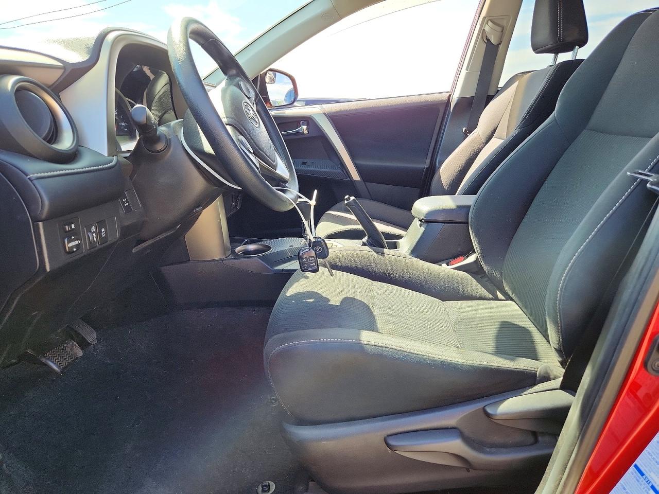 2015 Toyota Rav4 Xle Red vin: 2T3RFREV1FW344083