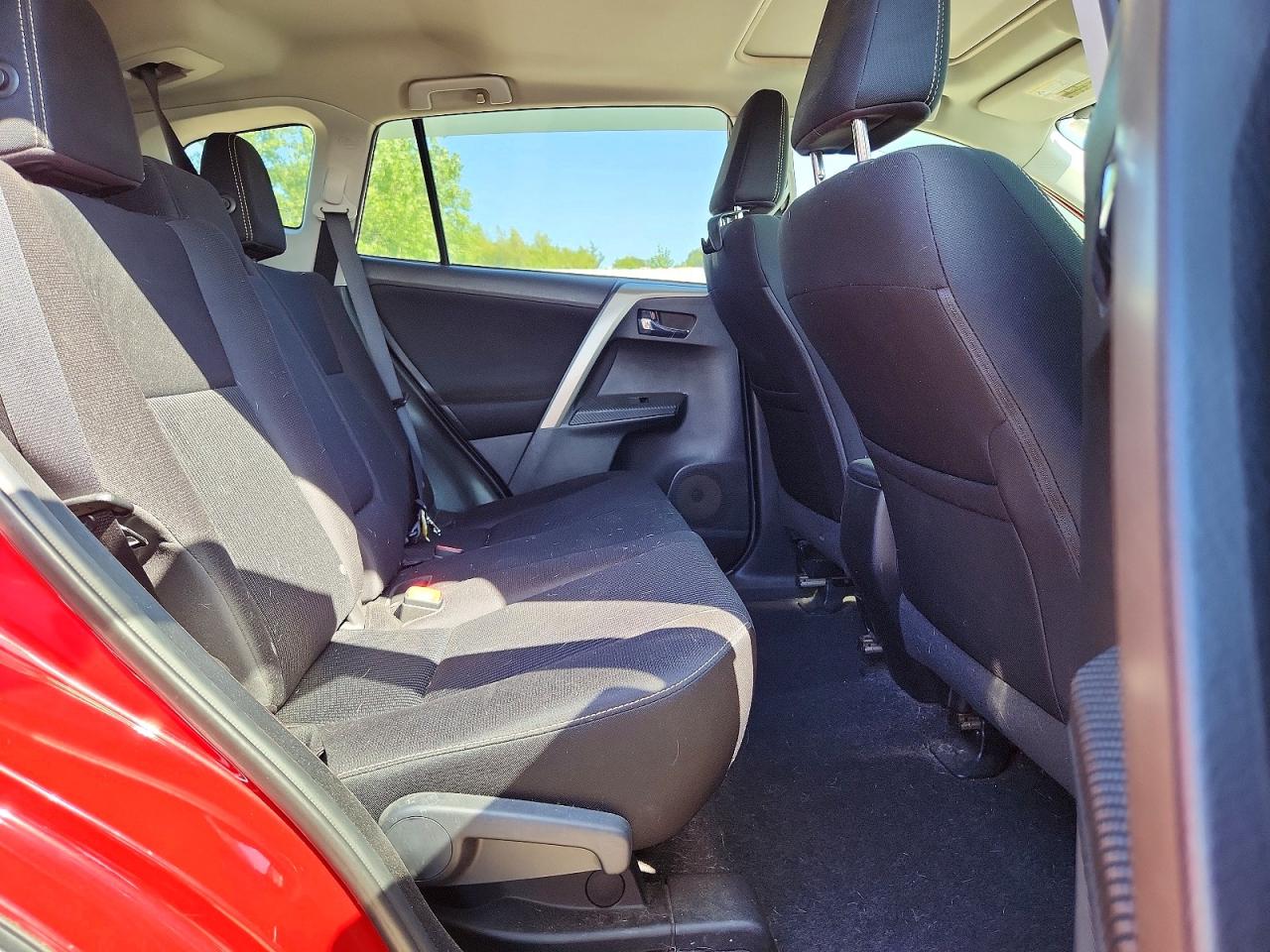 2015 Toyota Rav4 Xle Red vin: 2T3RFREV1FW344083