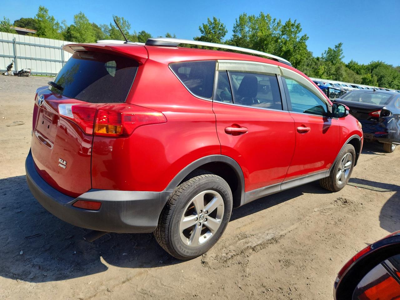 2015 Toyota Rav4 Xle Red vin: 2T3RFREV1FW344083