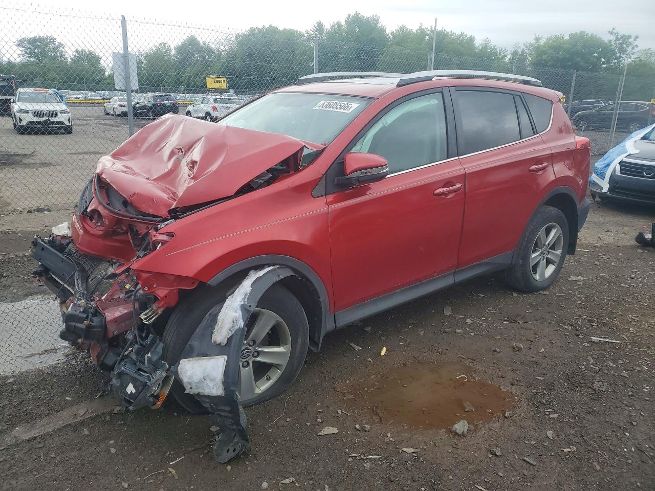 2015 Toyota Rav4 Xle Красный vin: 2T3RFREV1FW348764