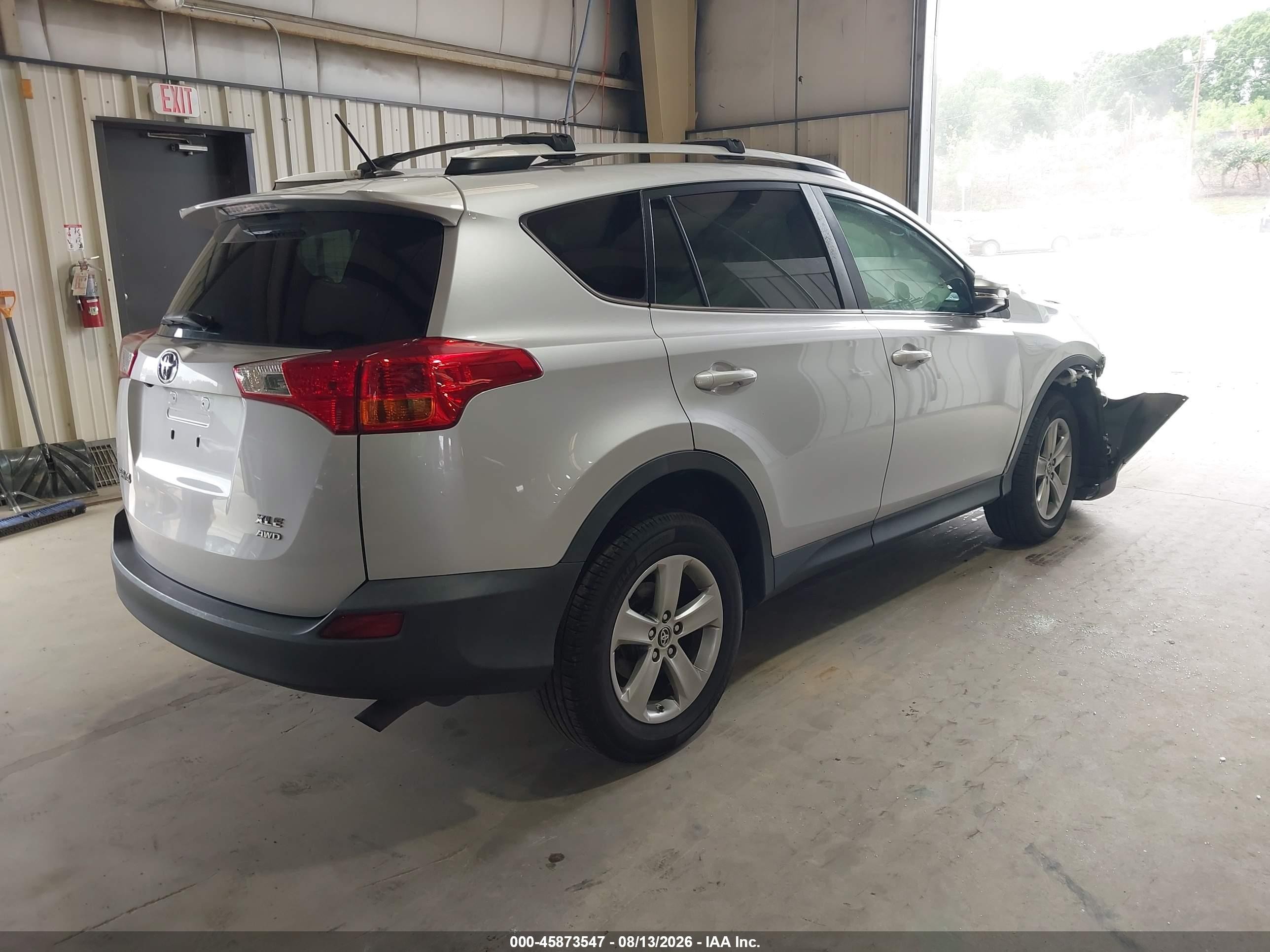 2015 Toyota Rav4 Xle Silver vin: 2T3RFREV1FW379562