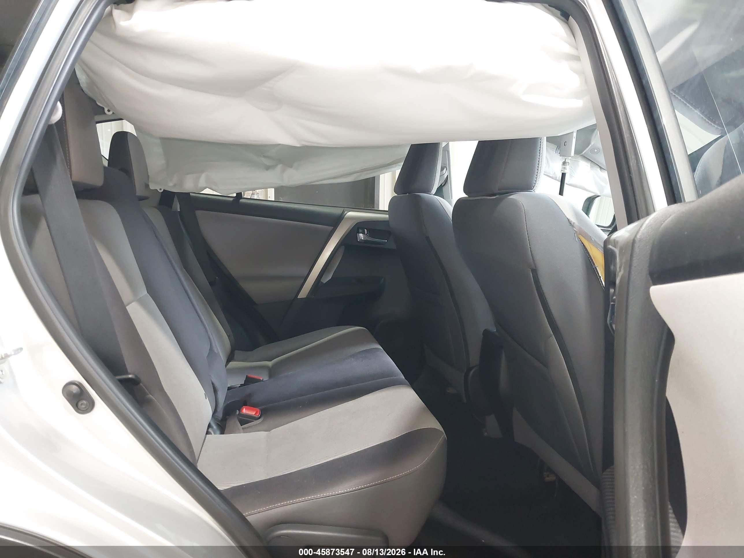 2015 Toyota Rav4 Xle Silver vin: 2T3RFREV1FW379562