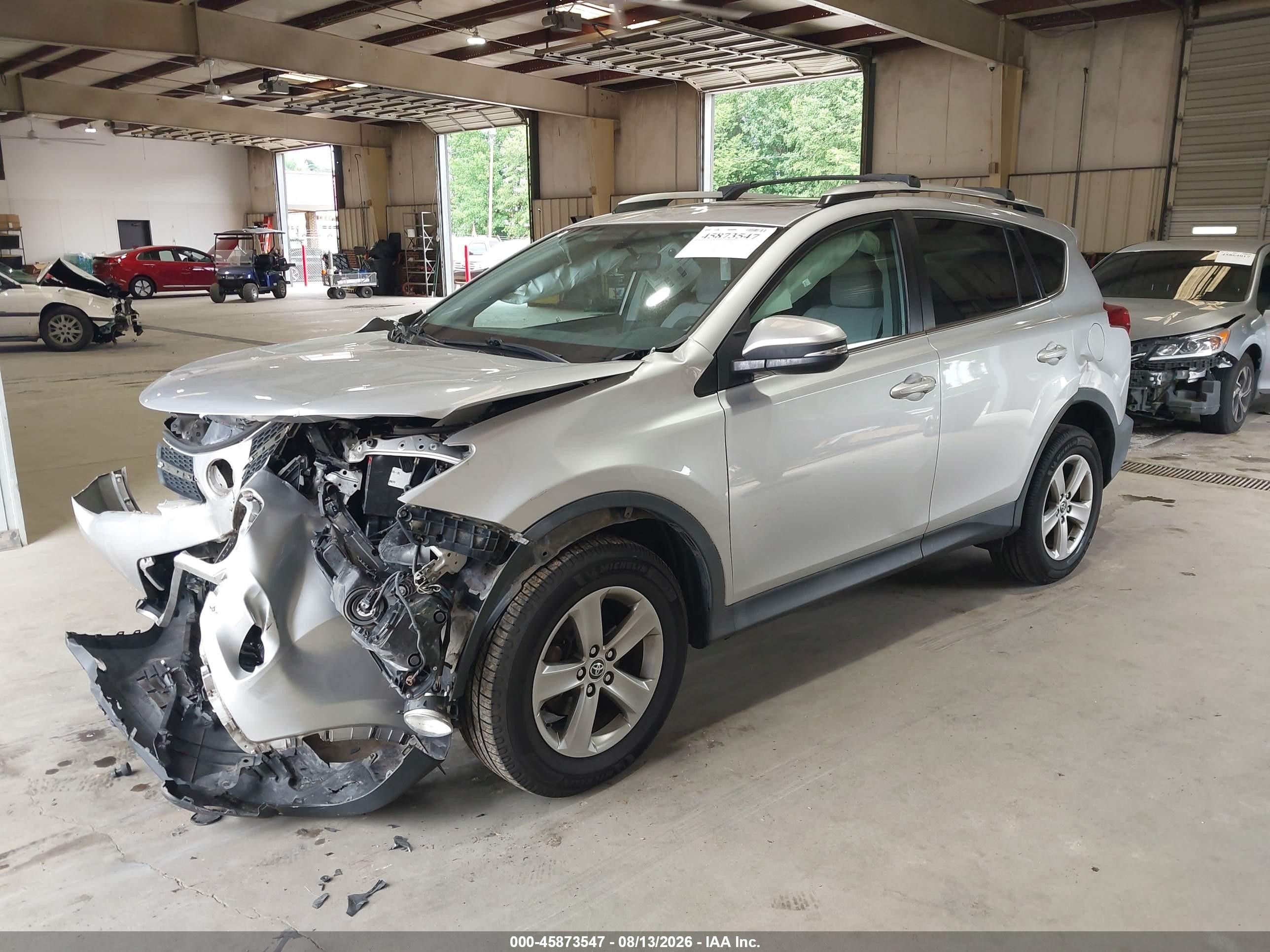 2015 Toyota Rav4 Xle Silver vin: 2T3RFREV1FW379562