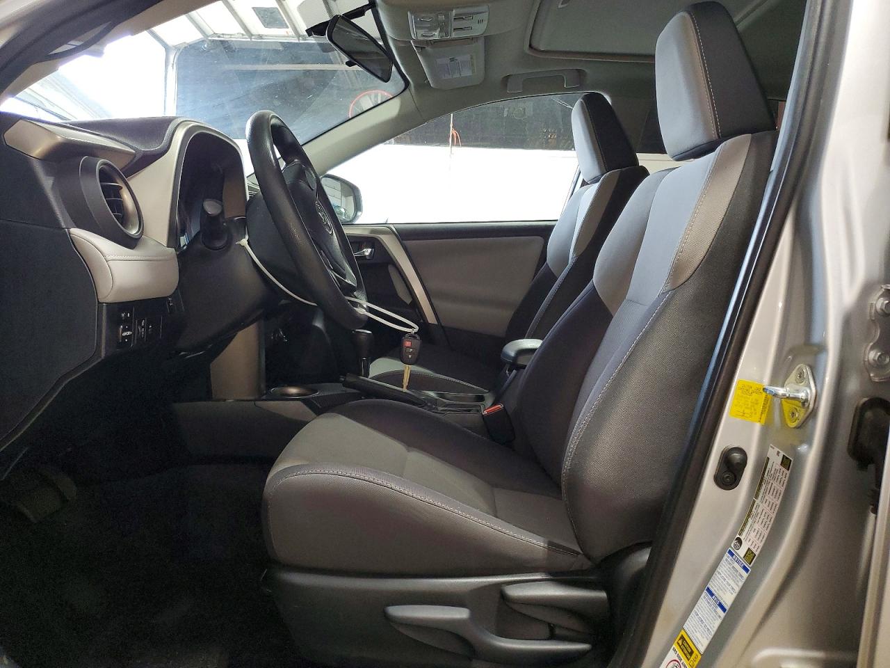 2015 Toyota Rav4 Xle Silver vin: 2T3RFREV1FW406503