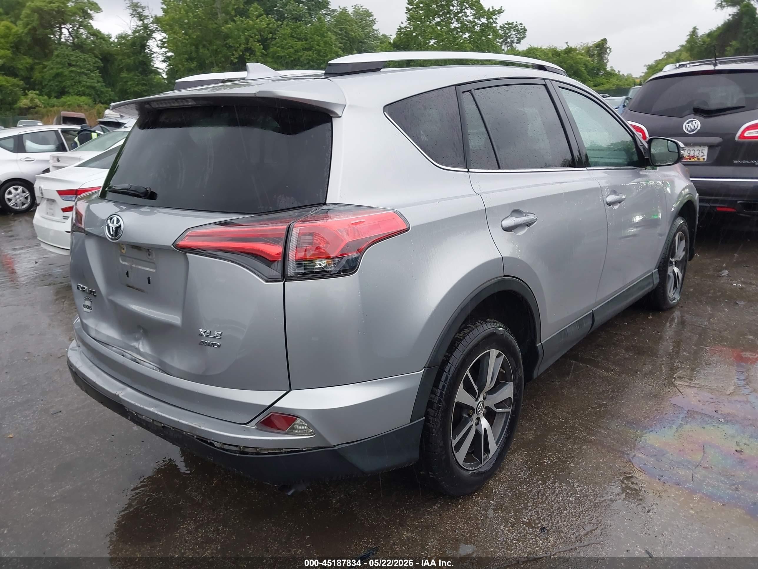 2016 Toyota Rav4 Xle Silver vin: 2T3RFREV1GW506926