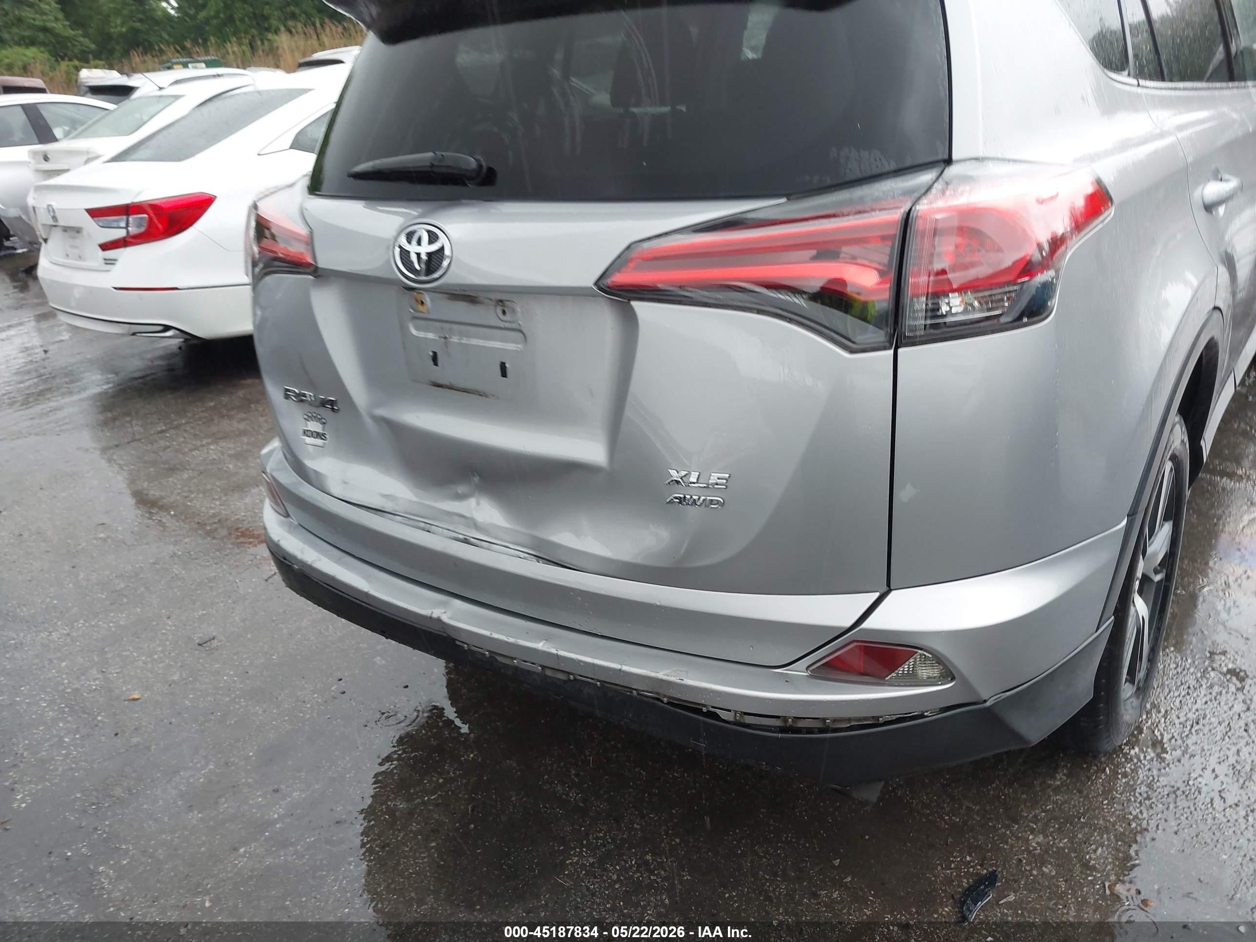 2016 Toyota Rav4 Xle Silver vin: 2T3RFREV1GW506926