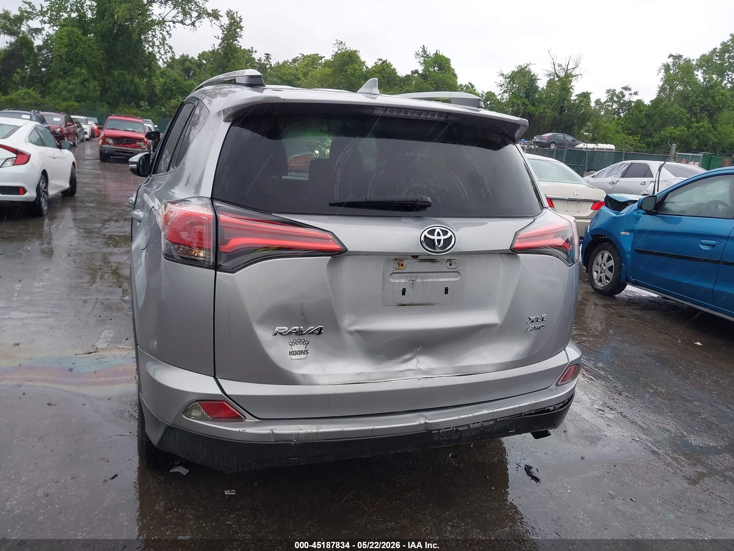 2016 Toyota Rav4 Xle Silver vin: 2T3RFREV1GW506926