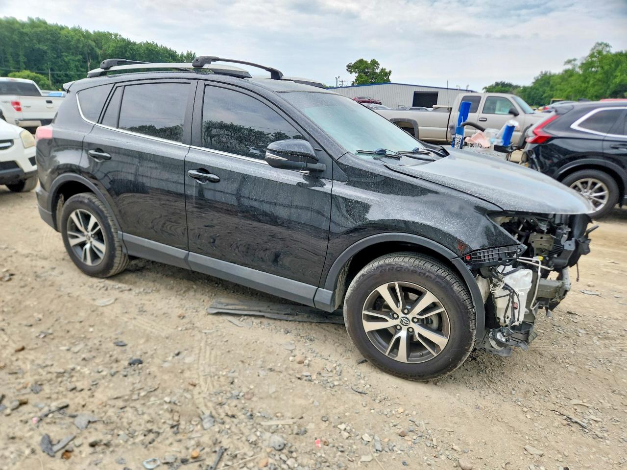 2018 Toyota Rav4 Xle Black vin: 2T3RFREV1JW808675
