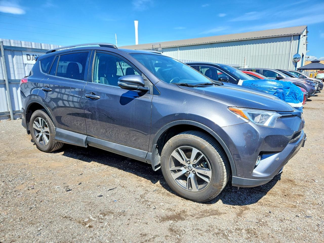 2018 Toyota Rav4 Xle Gray vin: 2T3RFREV1JW851719