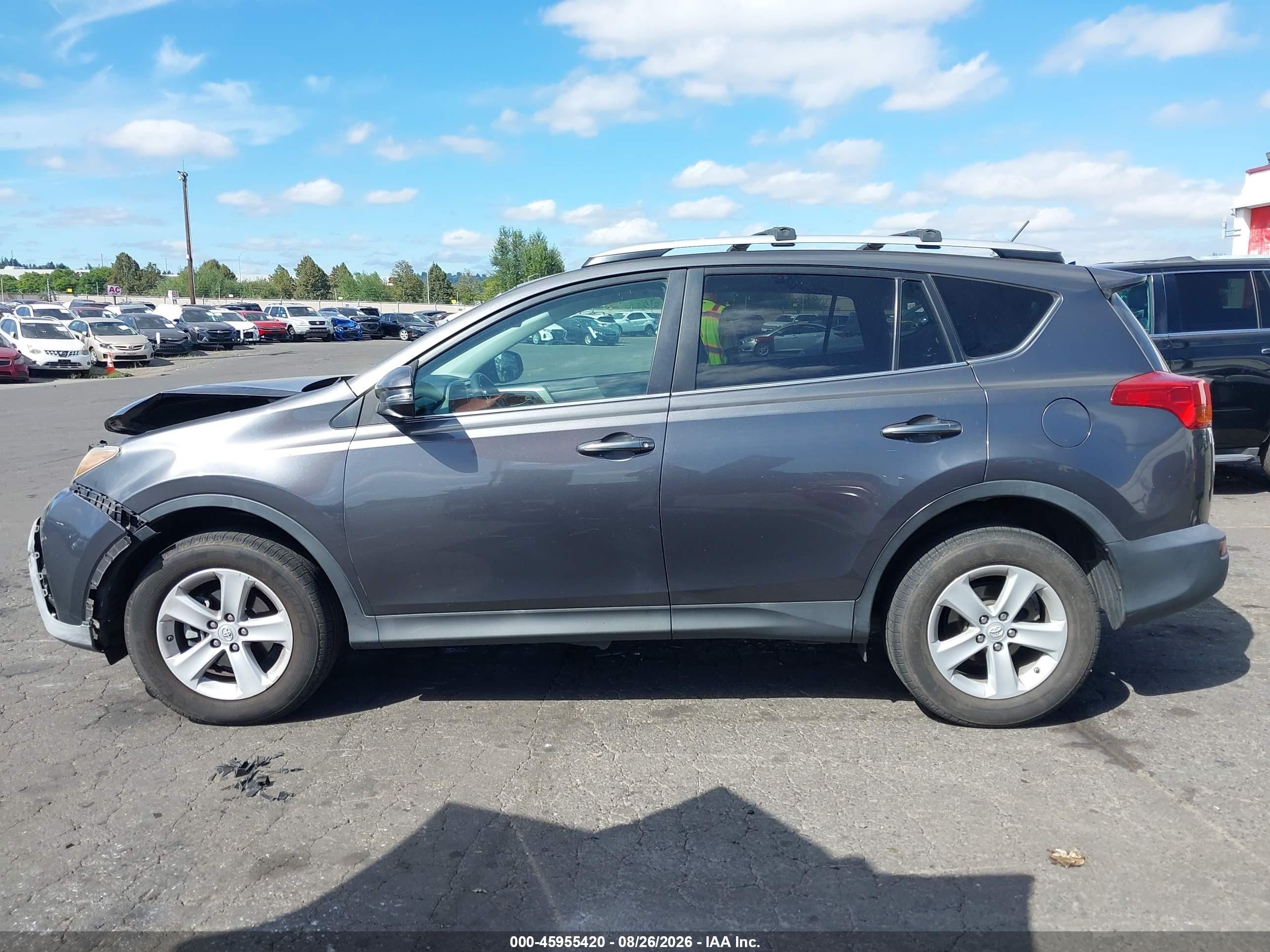2013 Toyota Rav4 Xle Серый vin: 2T3RFREV2DW026700