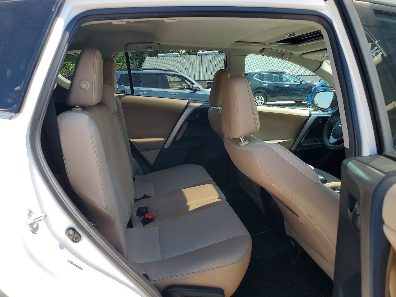 2013 Toyota Rav4 Xle White vin: 2T3RFREV2DW058191
