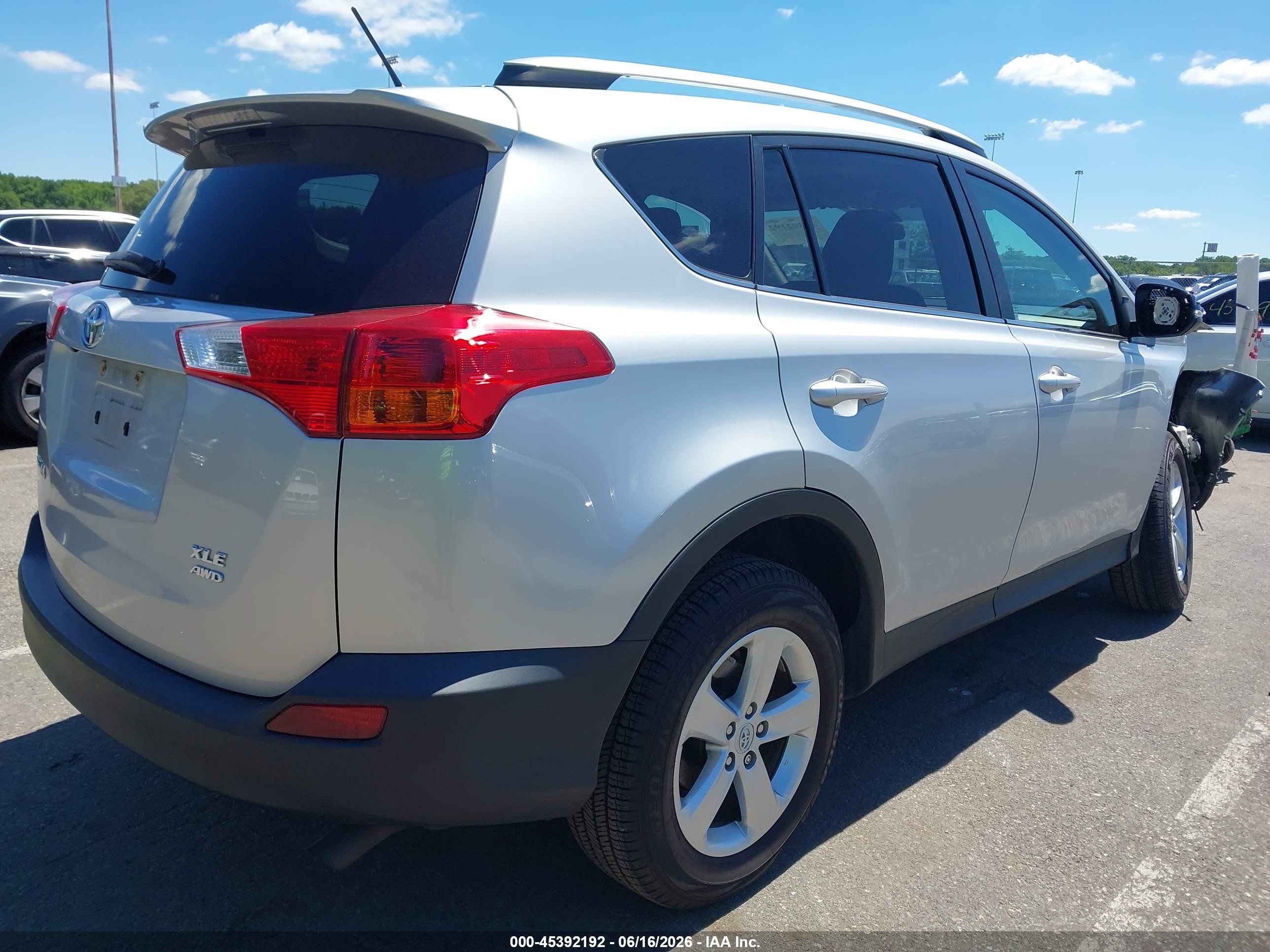 2013 Toyota Rav4 Xle Silver vin: 2T3RFREV2DW067053