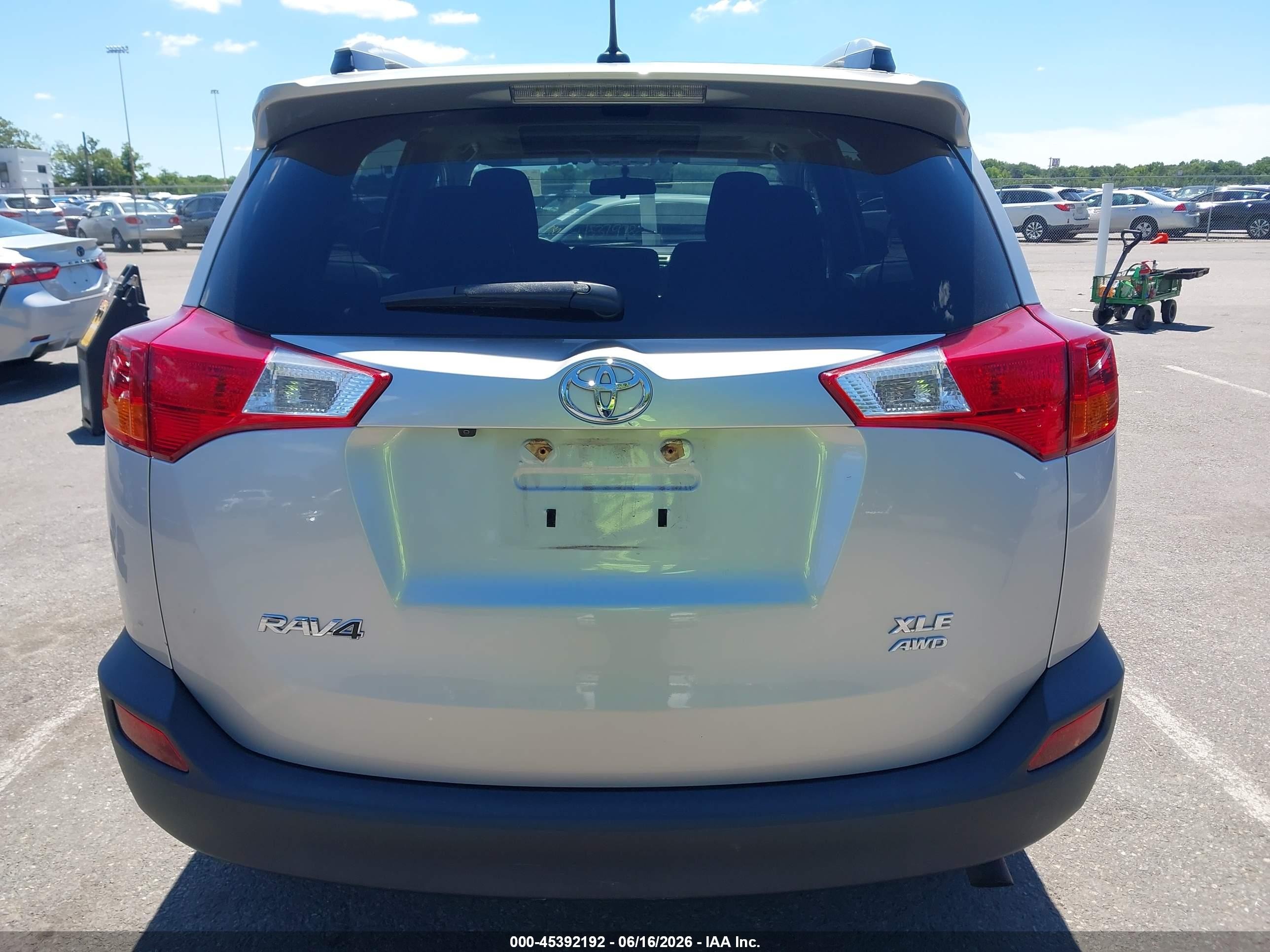2013 Toyota Rav4 Xle Silver vin: 2T3RFREV2DW067053
