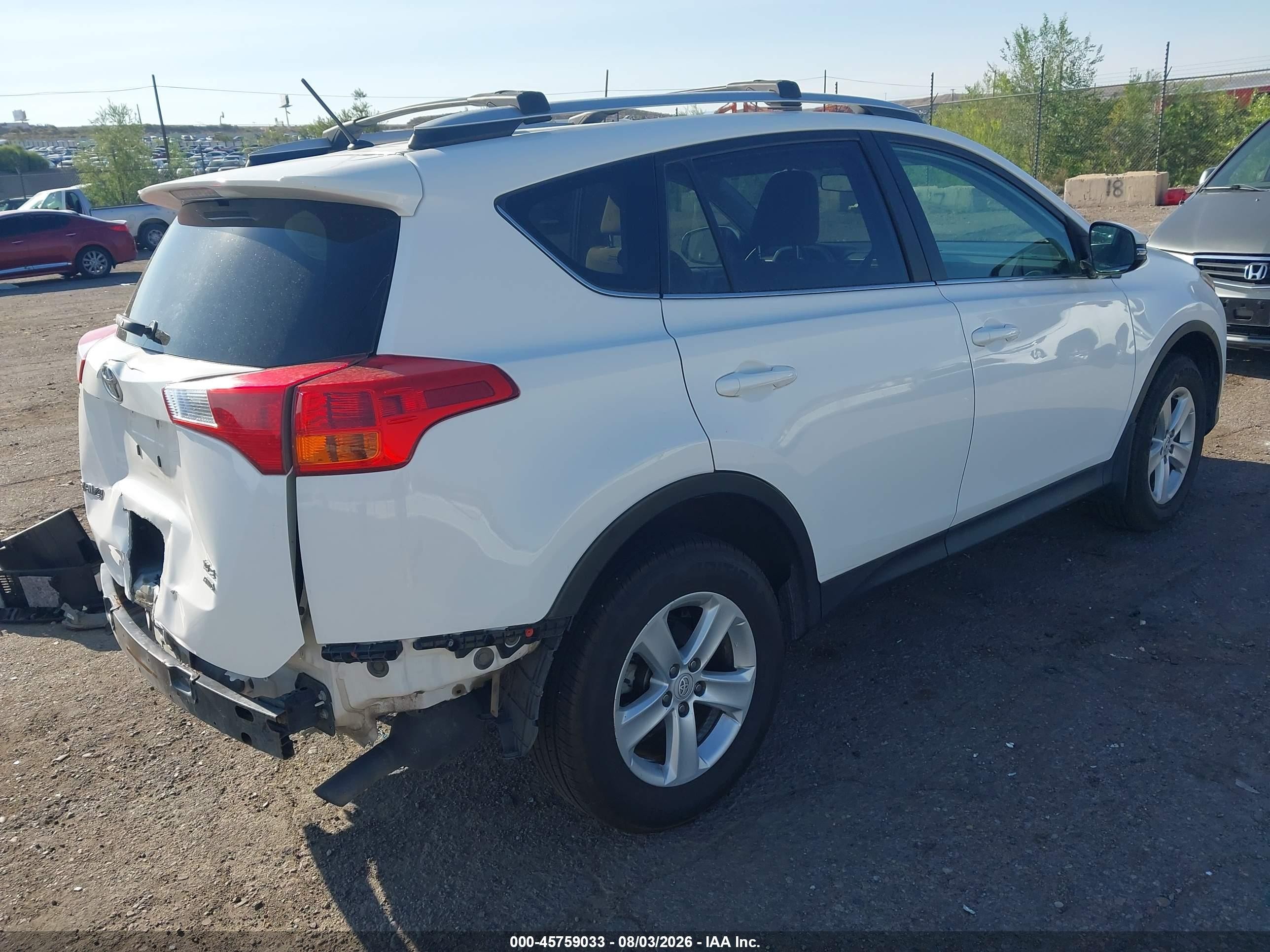 2013 Toyota Rav4 Xle White vin: 2T3RFREV2DW122309