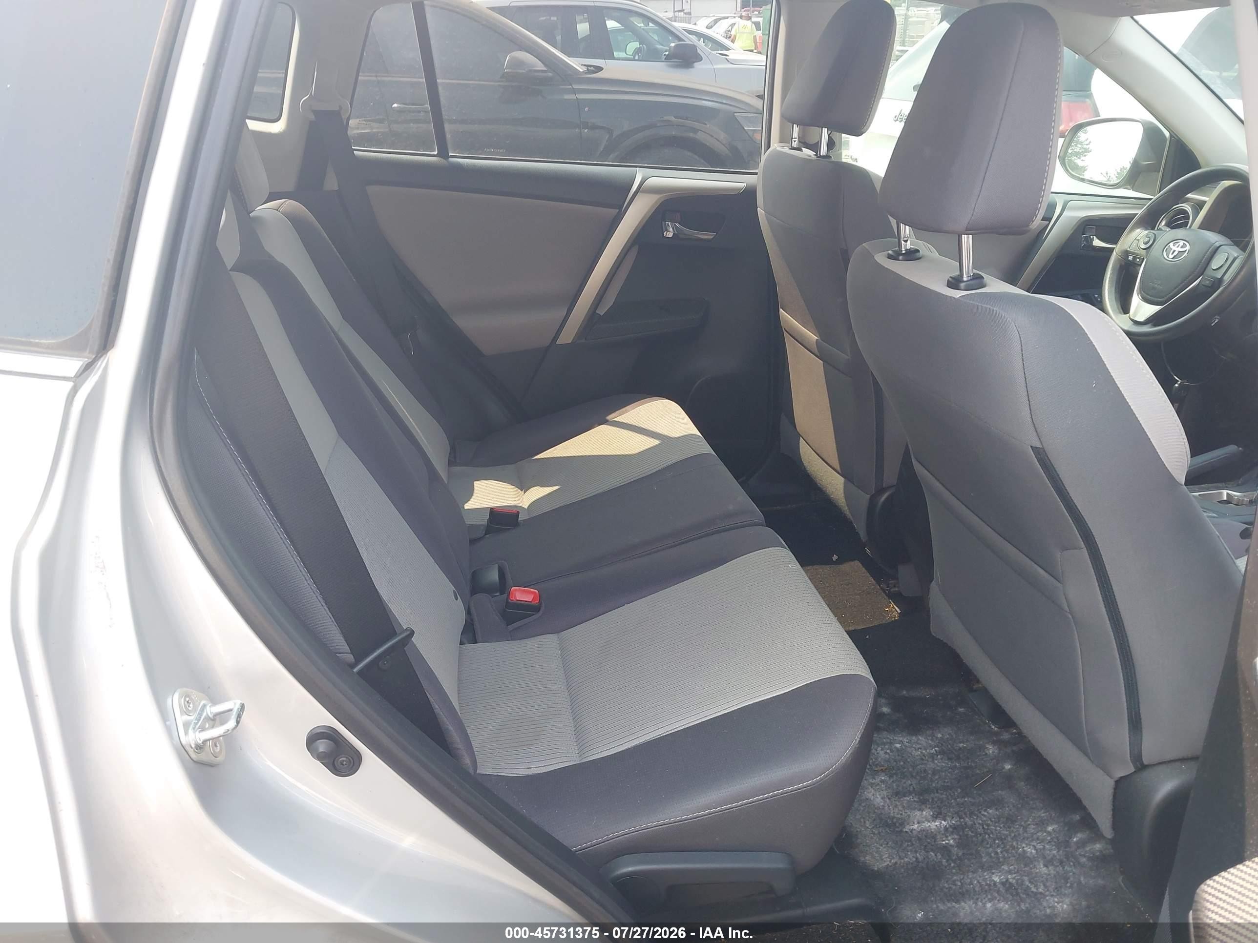 2014 Toyota Rav4 Xle Silver vin: 2T3RFREV2EW158678