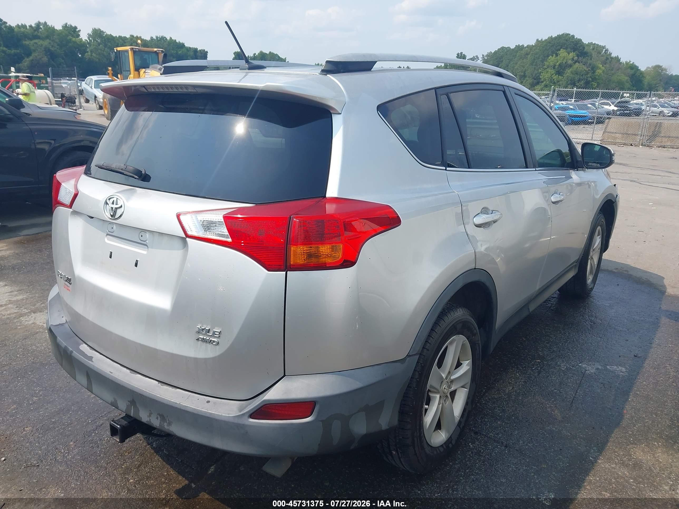 2014 Toyota Rav4 Xle Silver vin: 2T3RFREV2EW158678