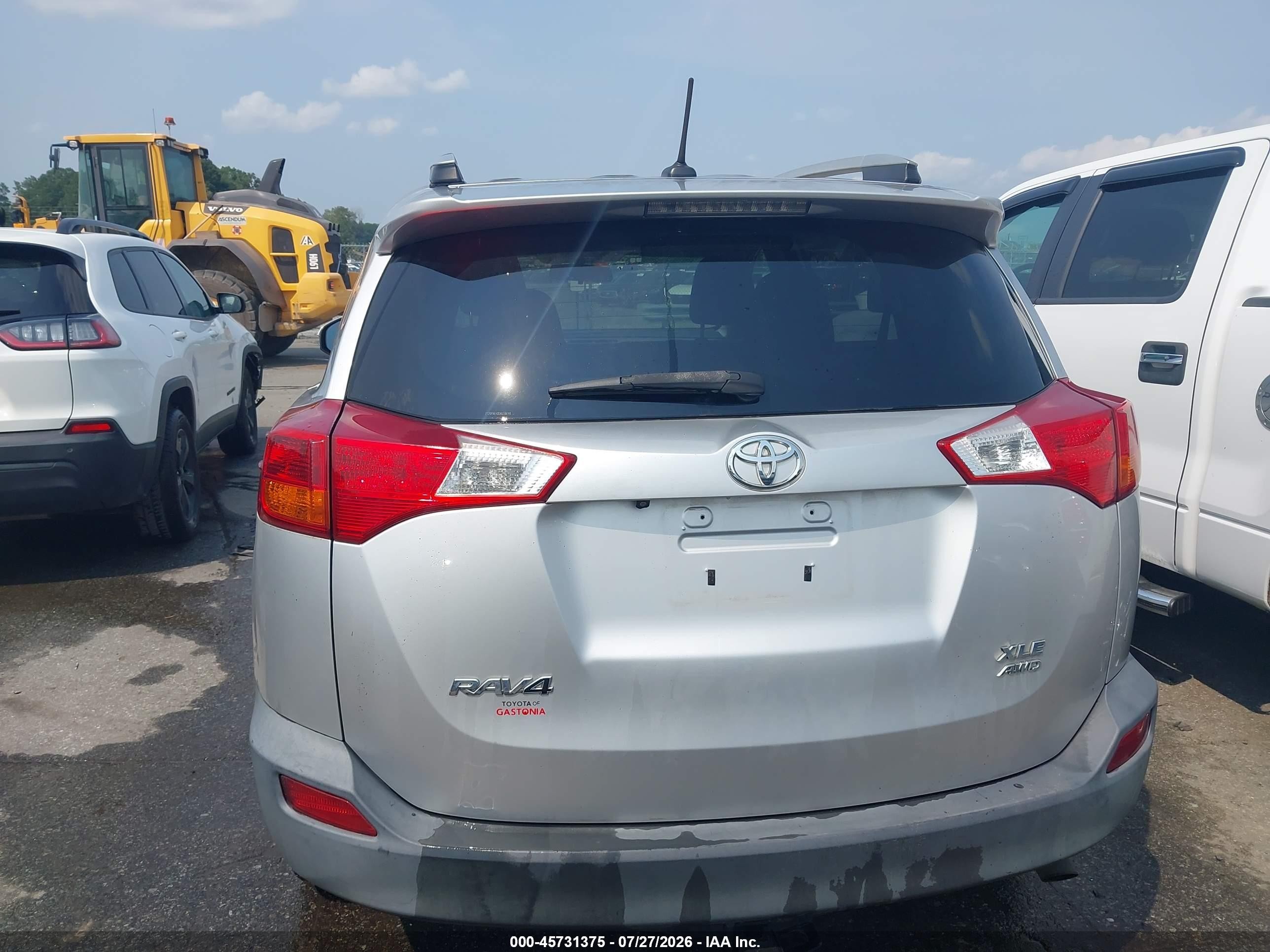 2014 Toyota Rav4 Xle Silver vin: 2T3RFREV2EW158678