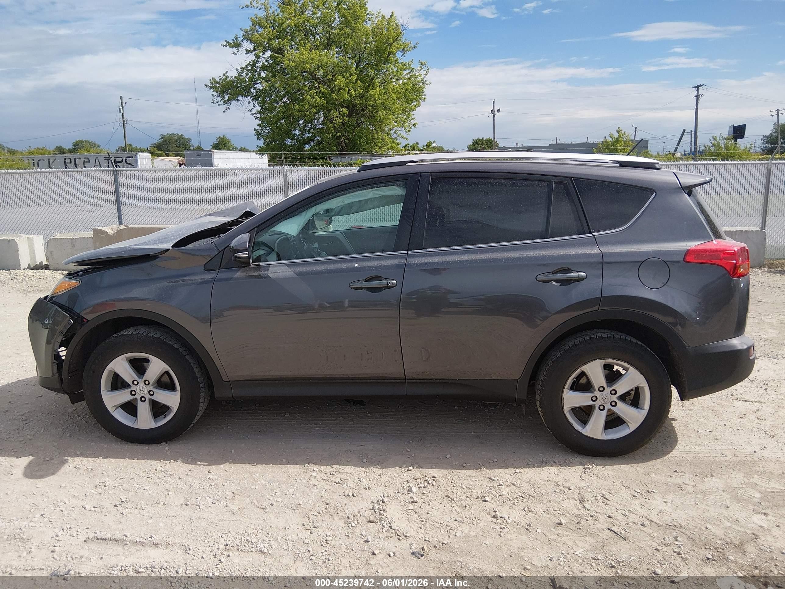 2014 Toyota Rav4 Xle Gray vin: 2T3RFREV2EW173732