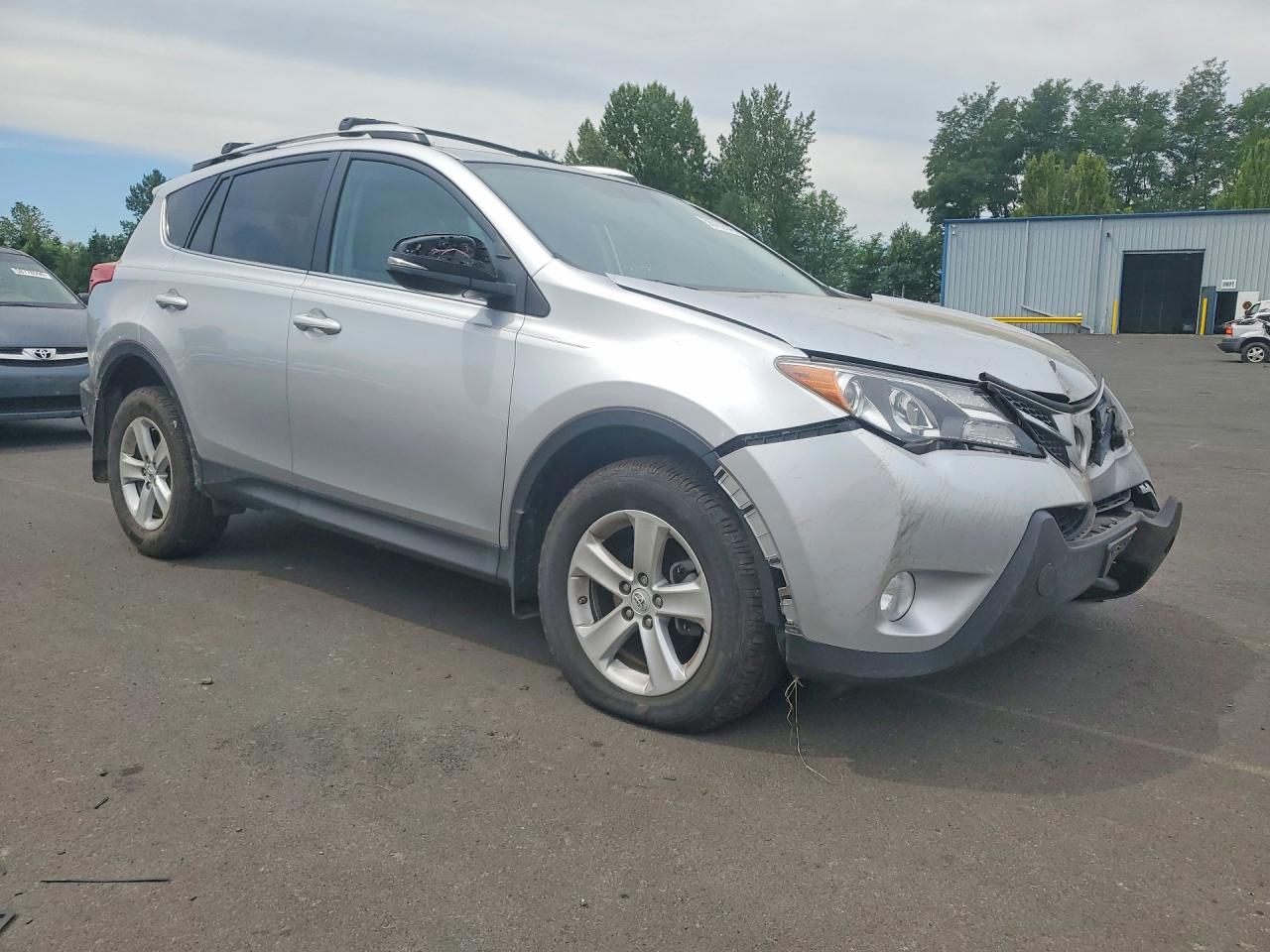 2014 Toyota Rav4 Xle Silver vin: 2T3RFREV2EW180325
