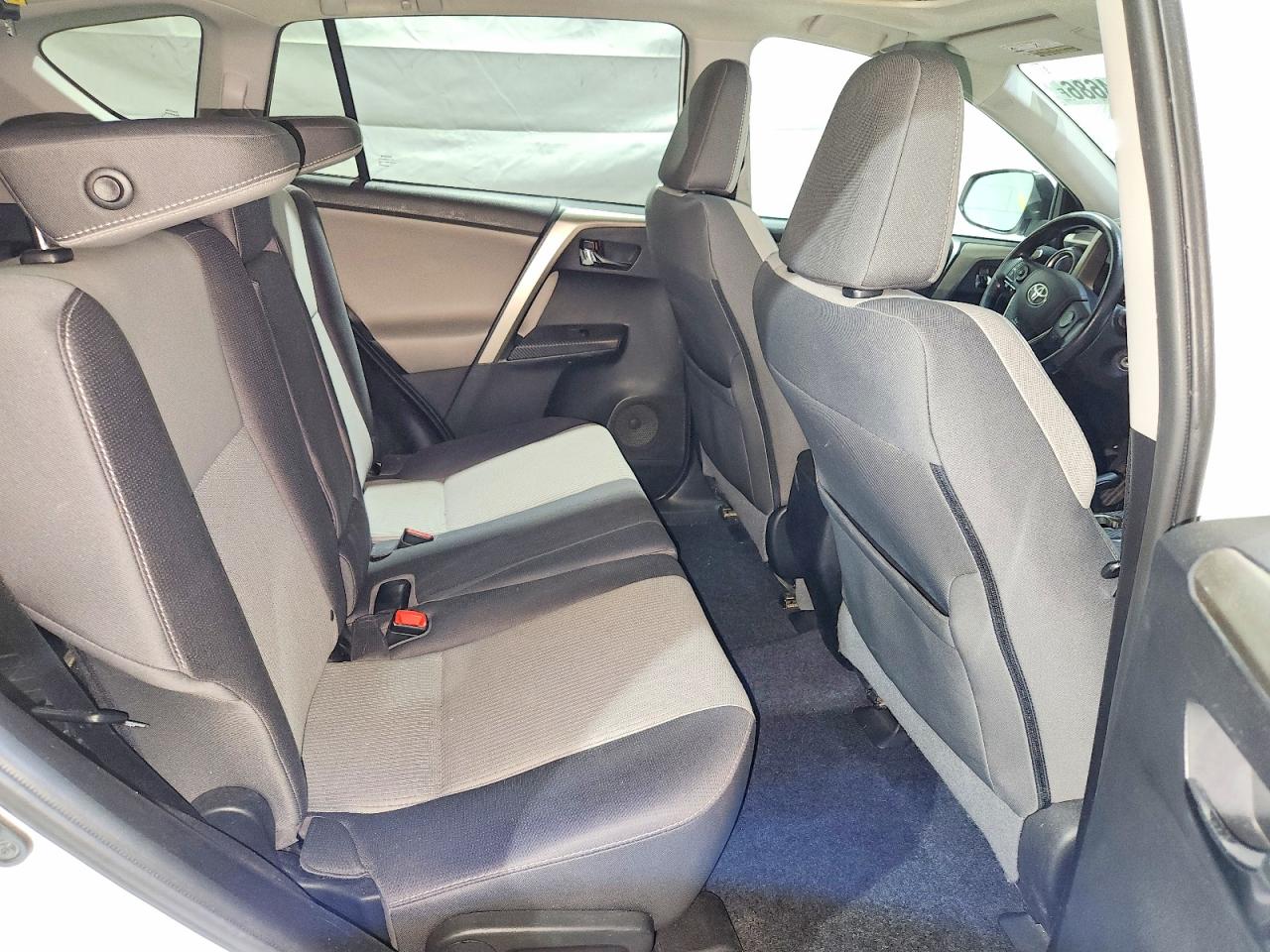 2014 Toyota Rav4 Xle White vin: 2T3RFREV2EW182902