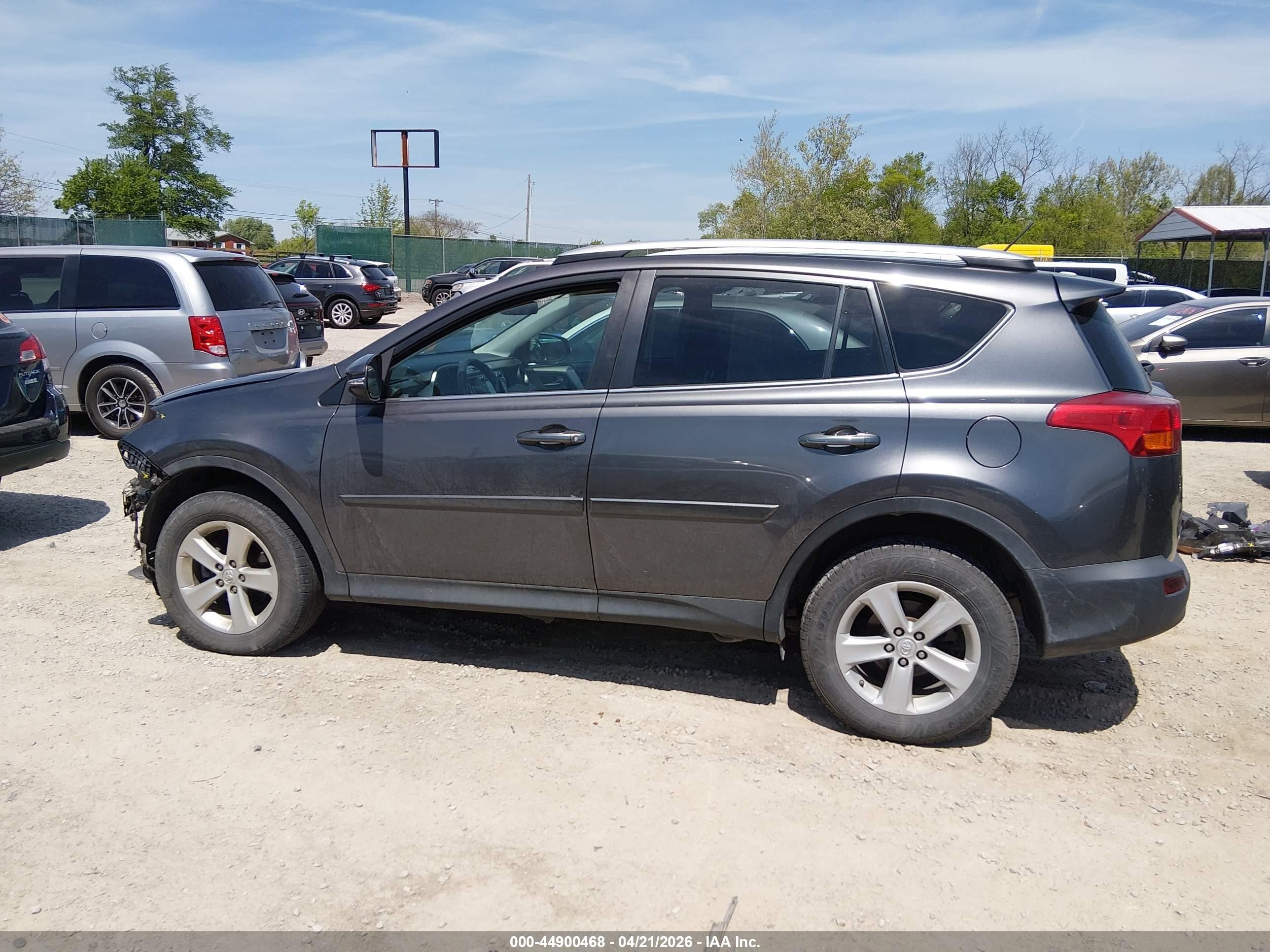 2014 Toyota Rav4 Xle Серый vin: 2T3RFREV2EW196895