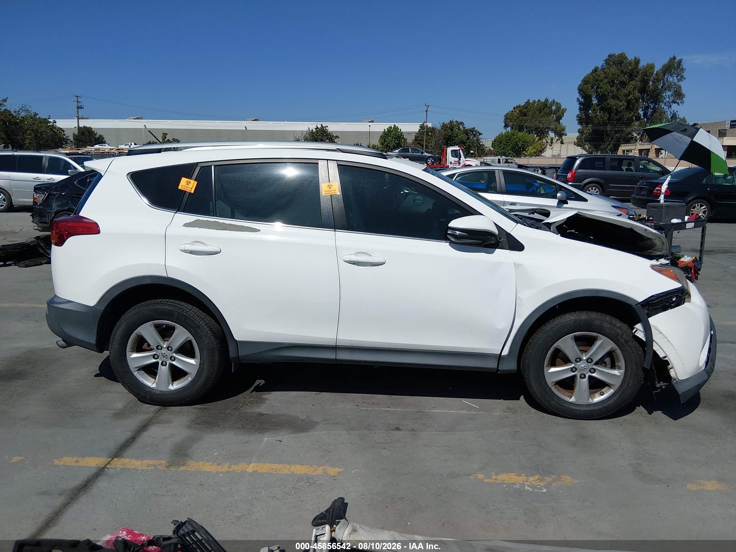 2014 Toyota Rav4 Xle White vin: 2T3RFREV2EW204994