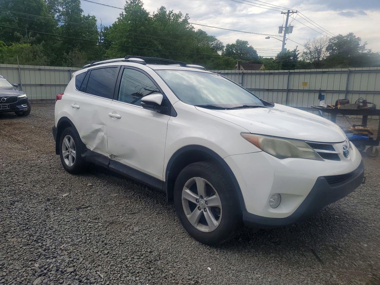 2014 Toyota Rav4 Xle White vin: 2T3RFREV2EW211086