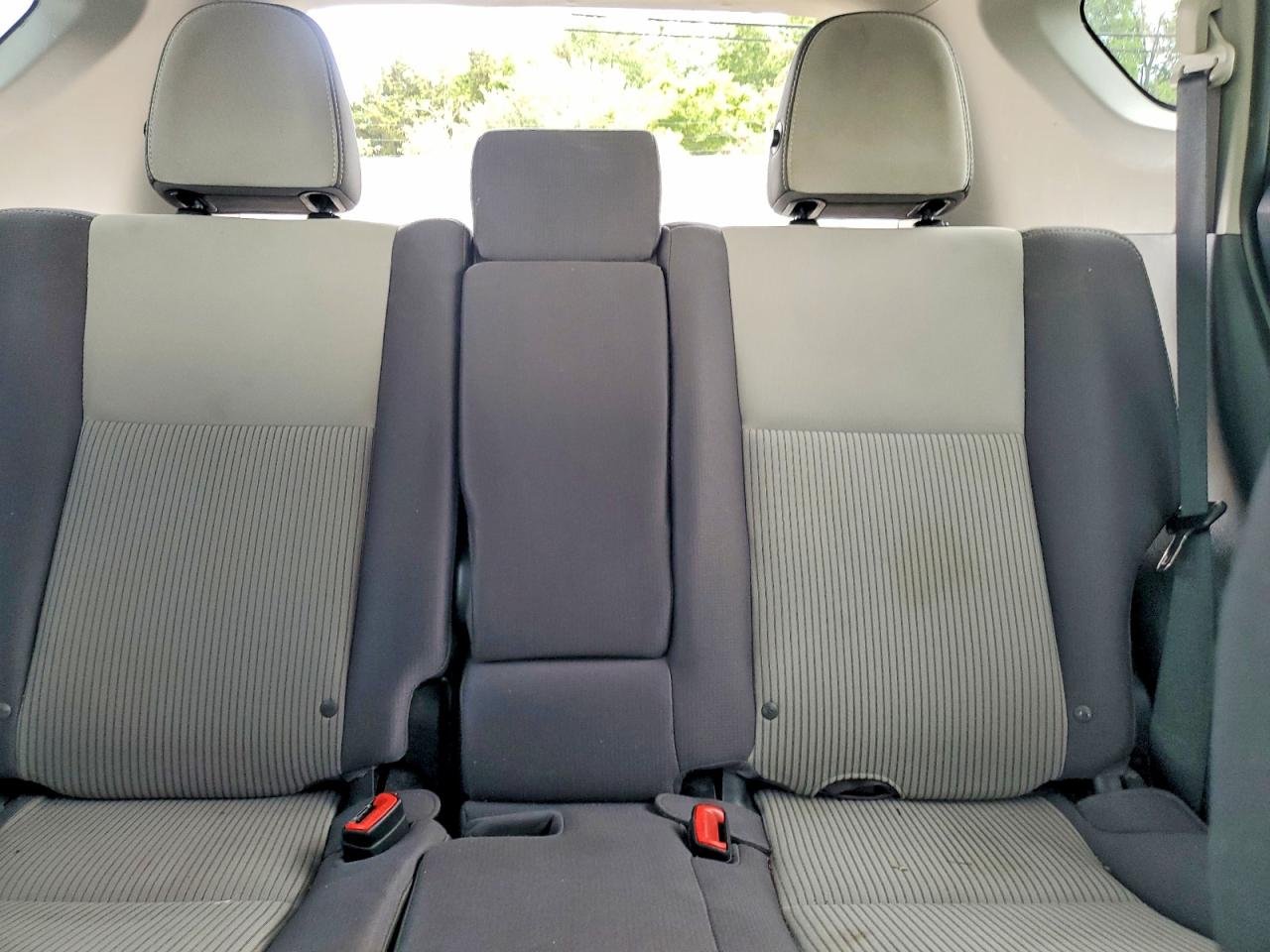 2014 Toyota Rav4 Xle White vin: 2T3RFREV2EW211086