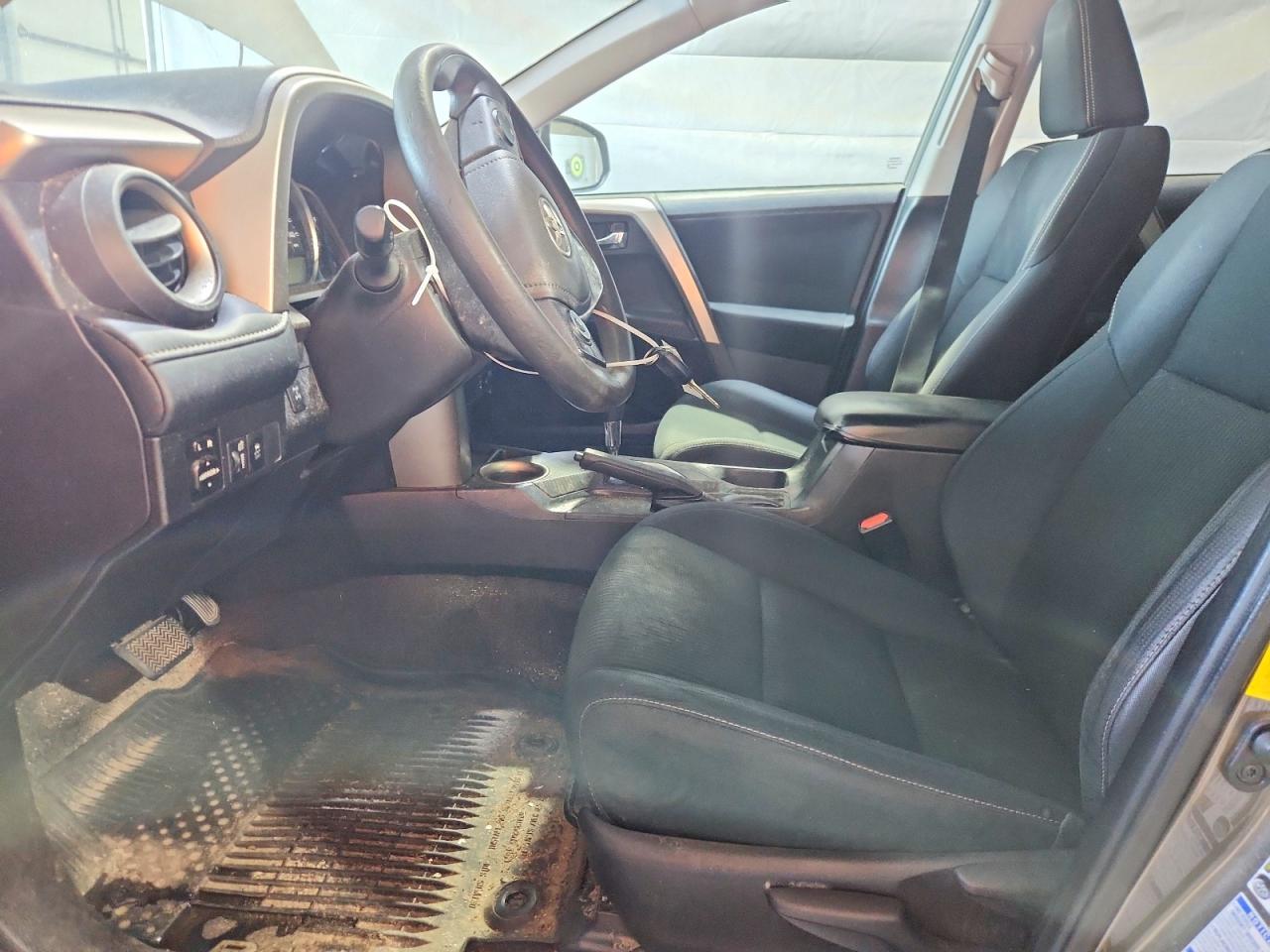 2015 Toyota Rav4 Xle Brown vin: 2T3RFREV2FW239021