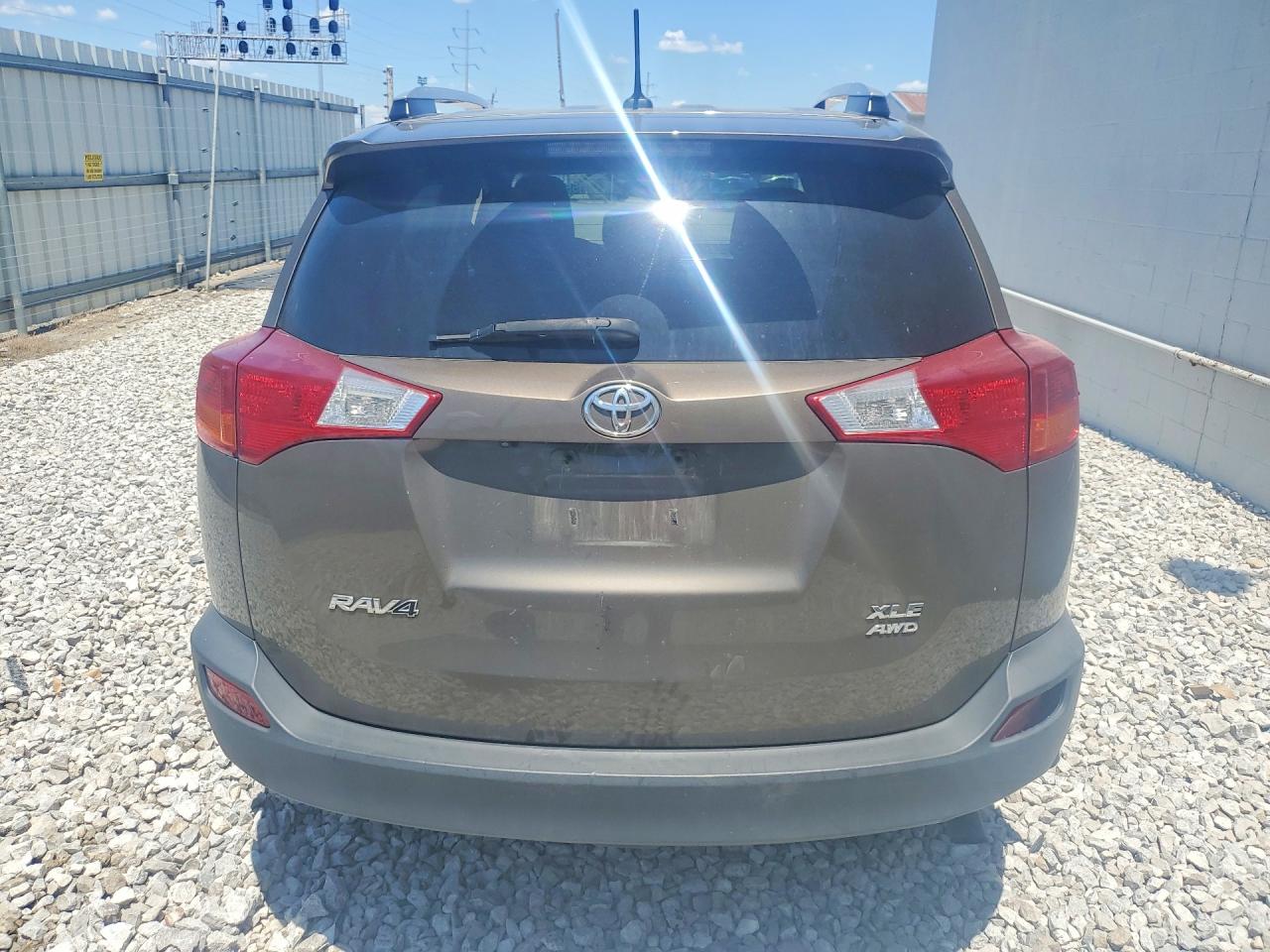 2015 Toyota Rav4 Xle Brown vin: 2T3RFREV2FW243229