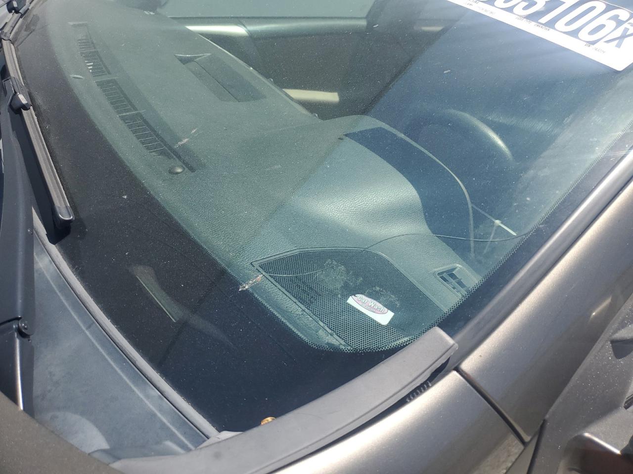 2015 Toyota Rav4 Xle Brown vin: 2T3RFREV2FW243229 Damage: Windshield, Broken, Replacement Required