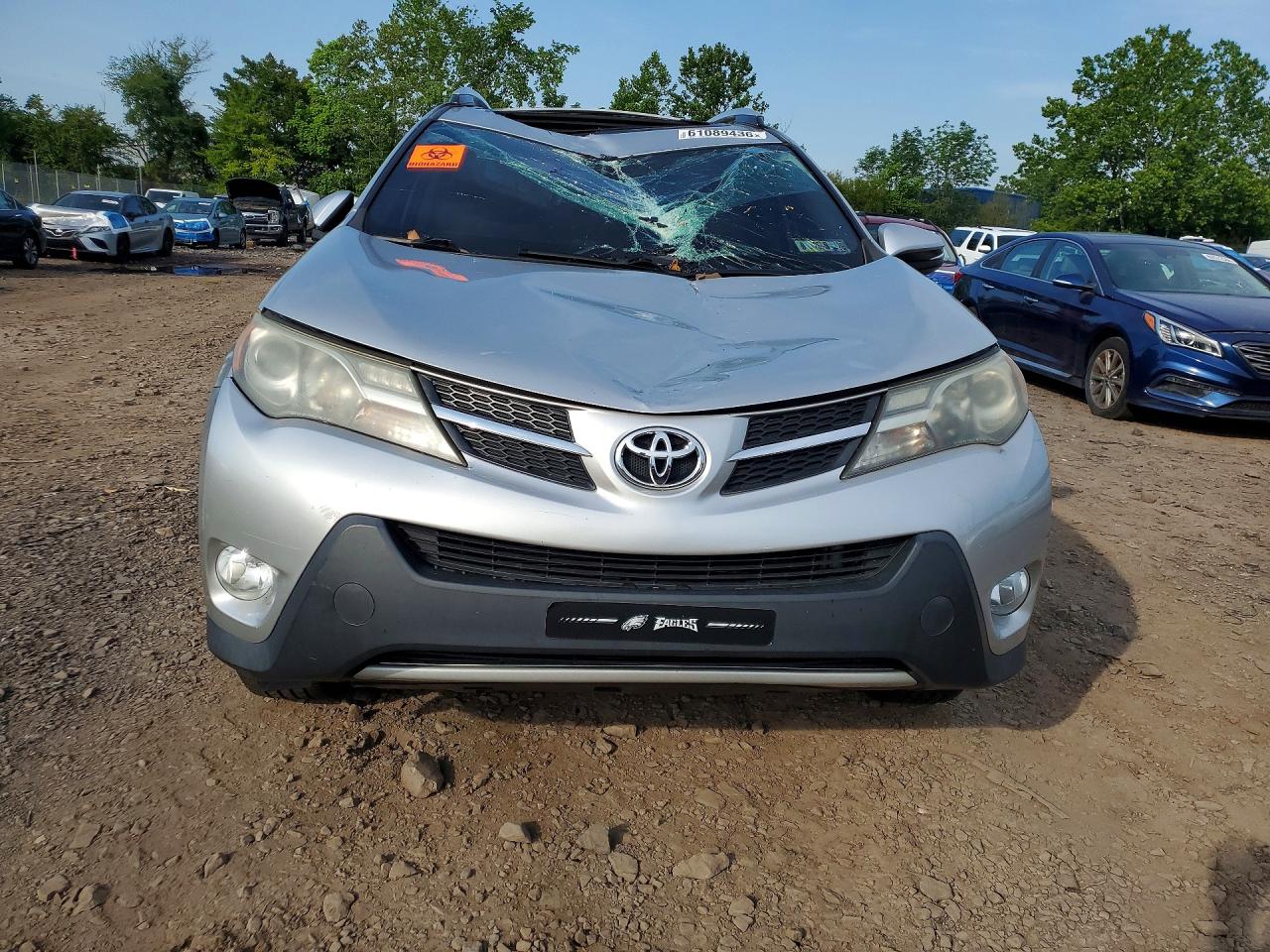 2015 Toyota Rav4 Xle Серый vin: 2T3RFREV2FW345100