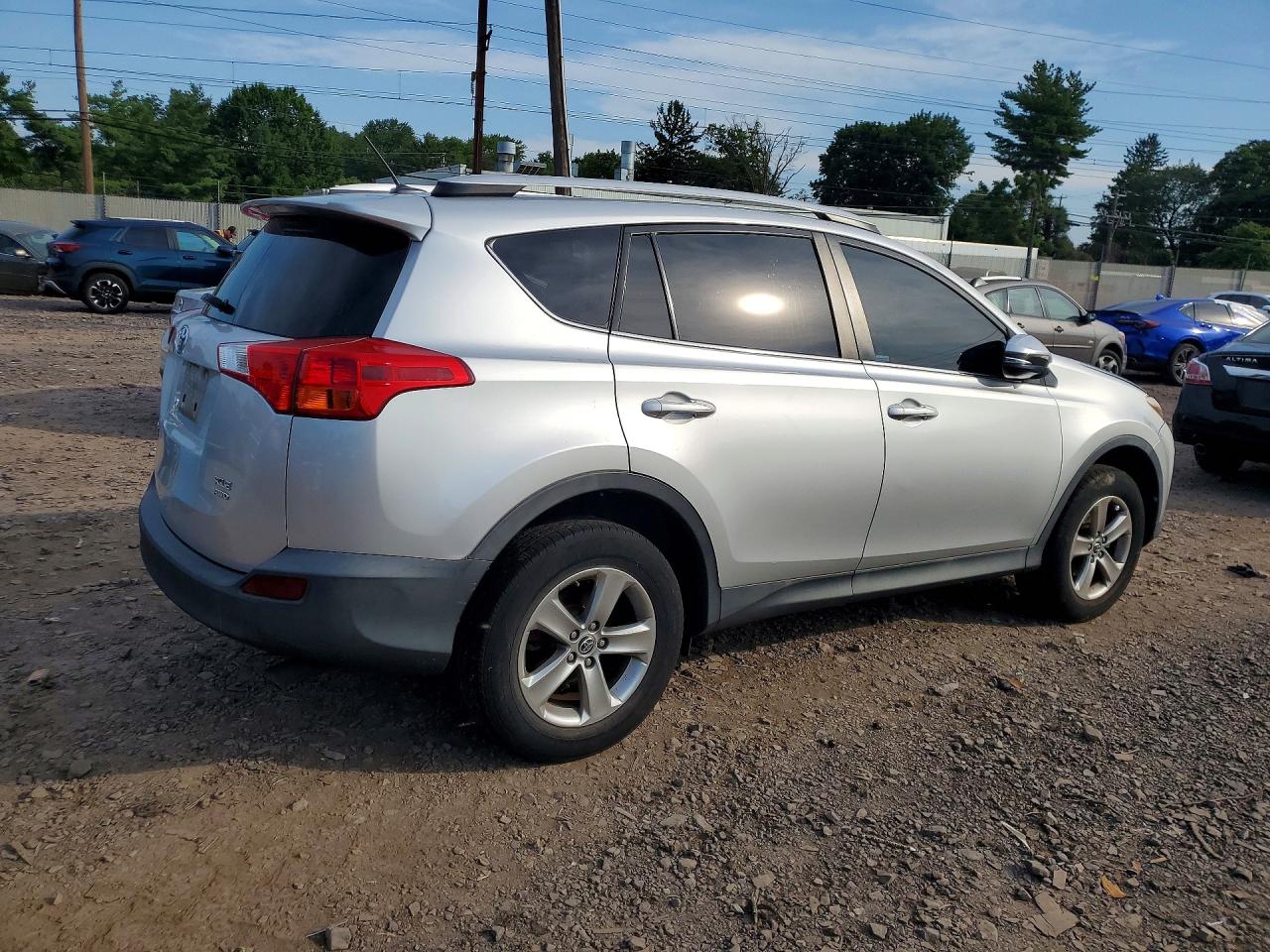 2015 Toyota Rav4 Xle Серый vin: 2T3RFREV2FW345100
