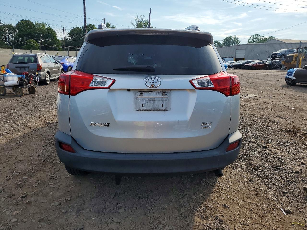 2015 Toyota Rav4 Xle Серый vin: 2T3RFREV2FW345100