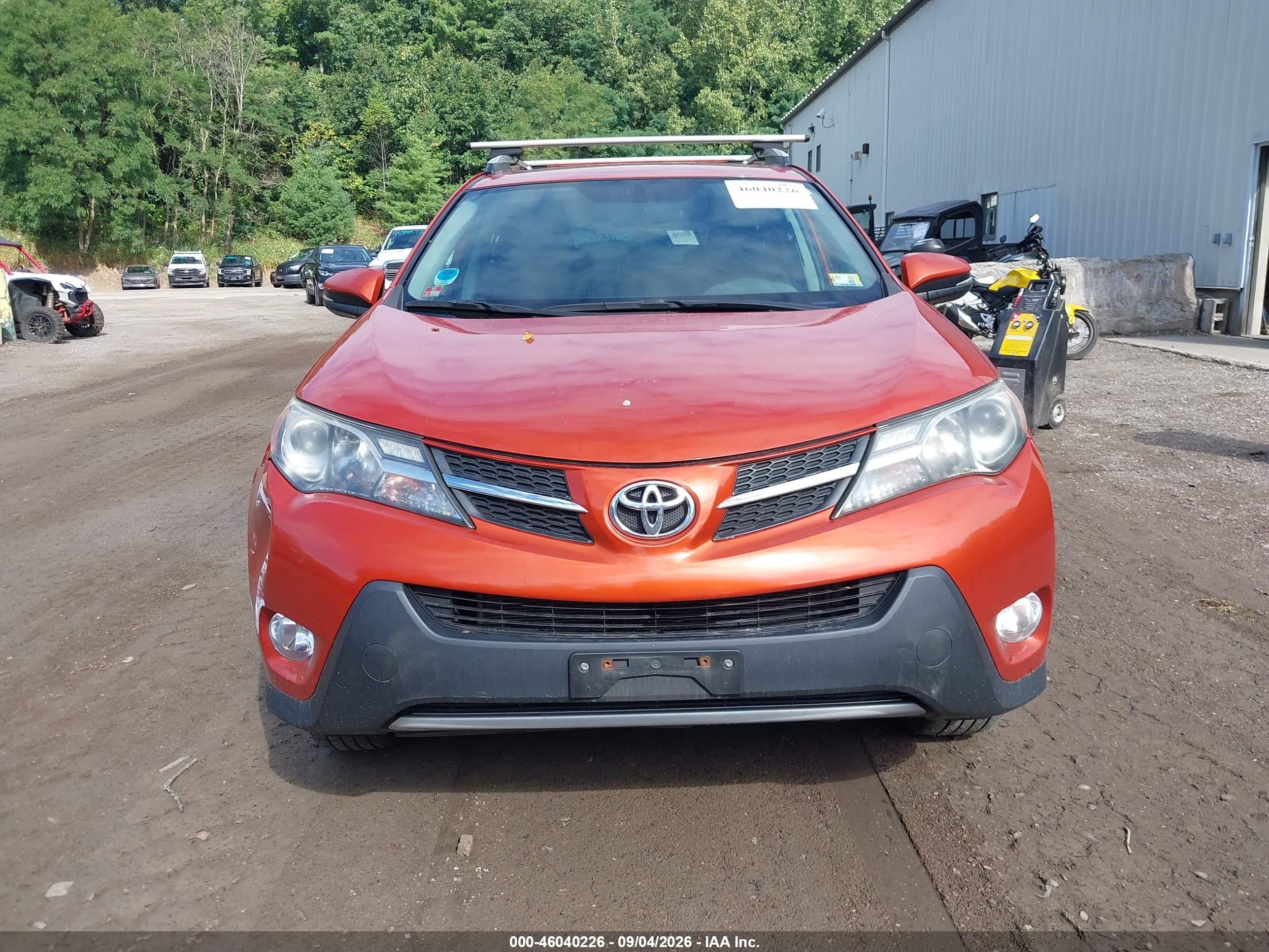 2015 Toyota Rav4 Xle Оранжевый vin: 2T3RFREV2FW353231