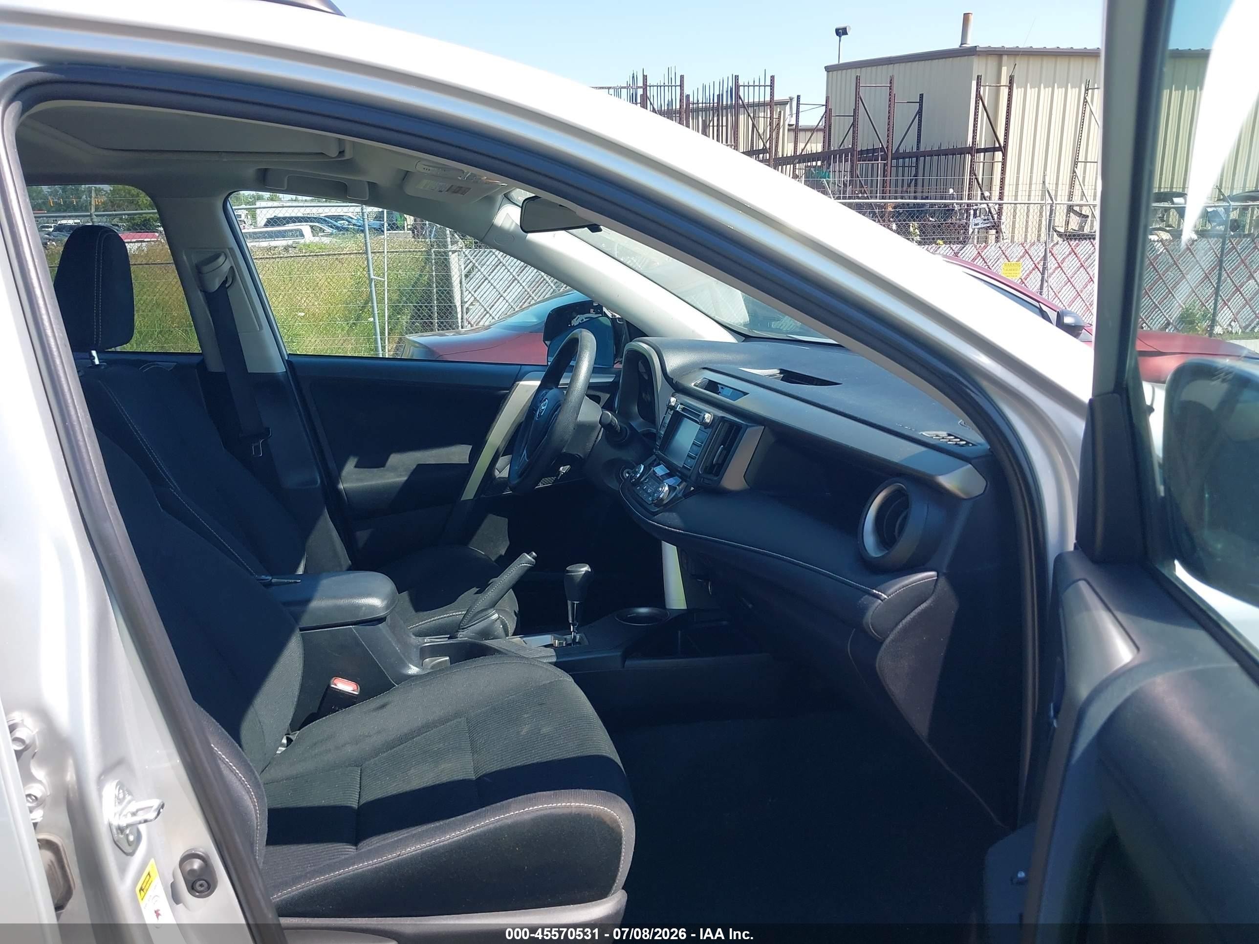 2015 Toyota Rav4 Xle Silver vin: 2T3RFREV2FW394944