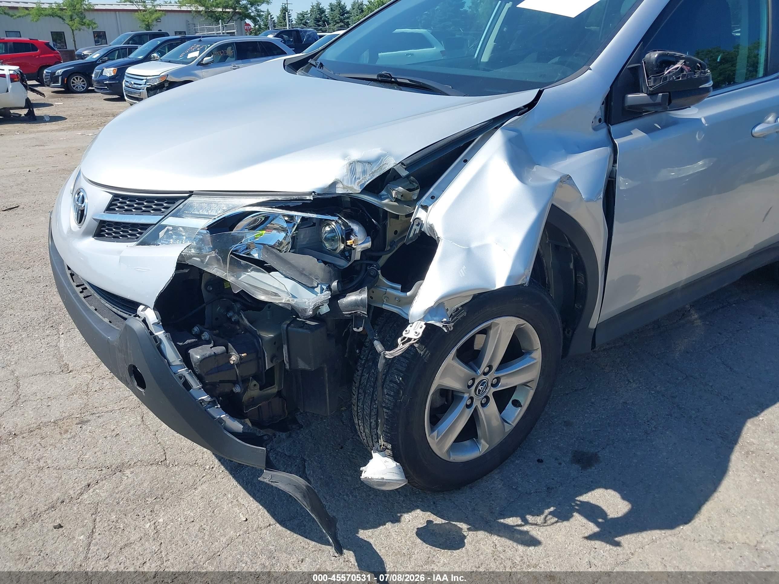2015 Toyota Rav4 Xle Silver vin: 2T3RFREV2FW394944