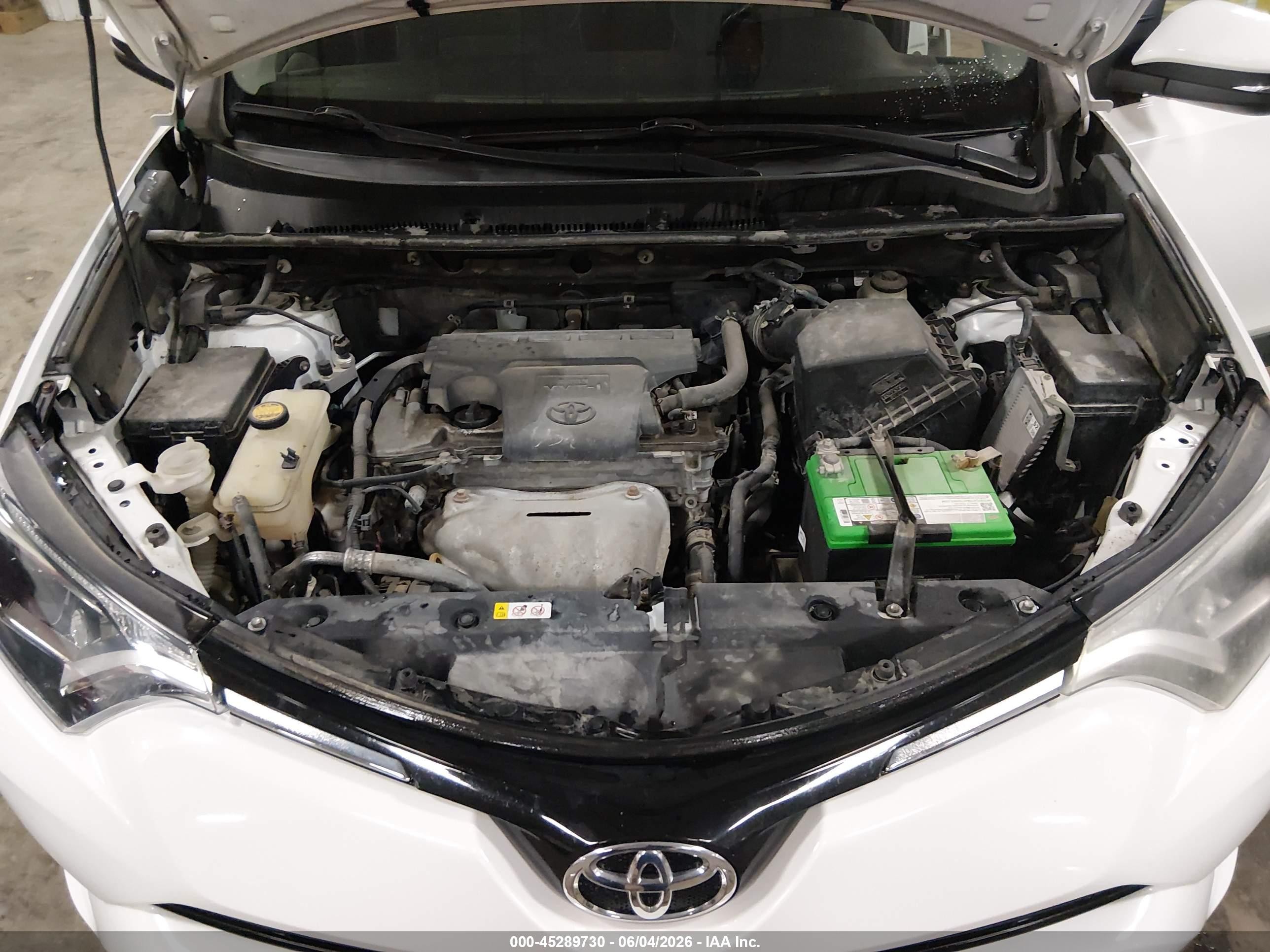2016 Toyota Rav4 Xle Белый vin: 2T3RFREV2GW443903