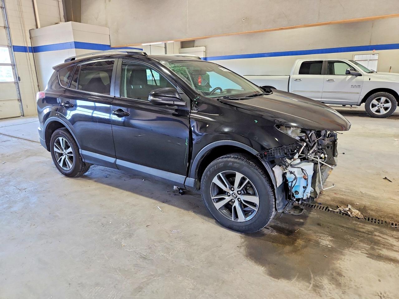2017 Toyota Rav4 Xle Black vin: 2T3RFREV2HW560771